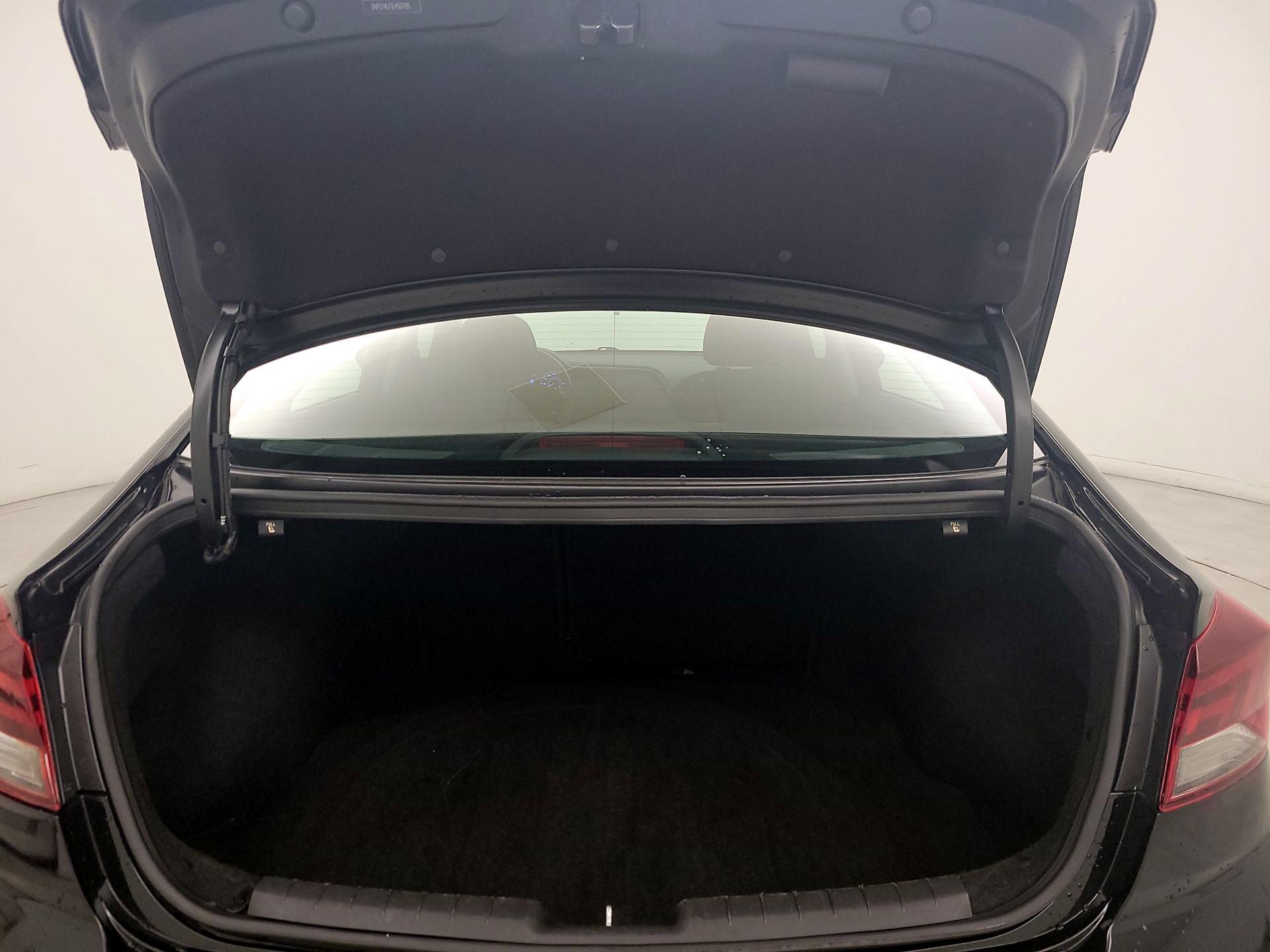 Thumbnail: 2020 Hyundai Elantra - 20