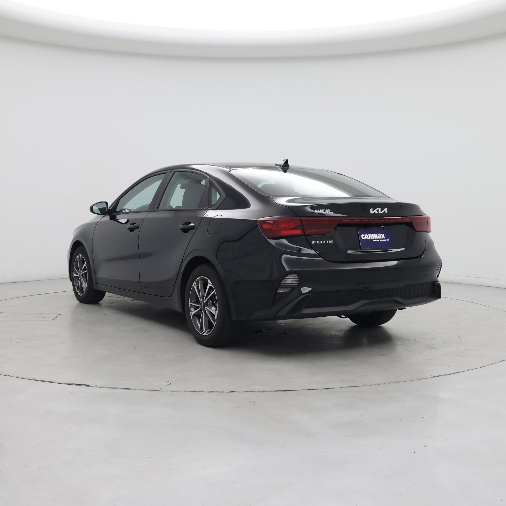 Thumbnail: 2023 Kia Forte - 2