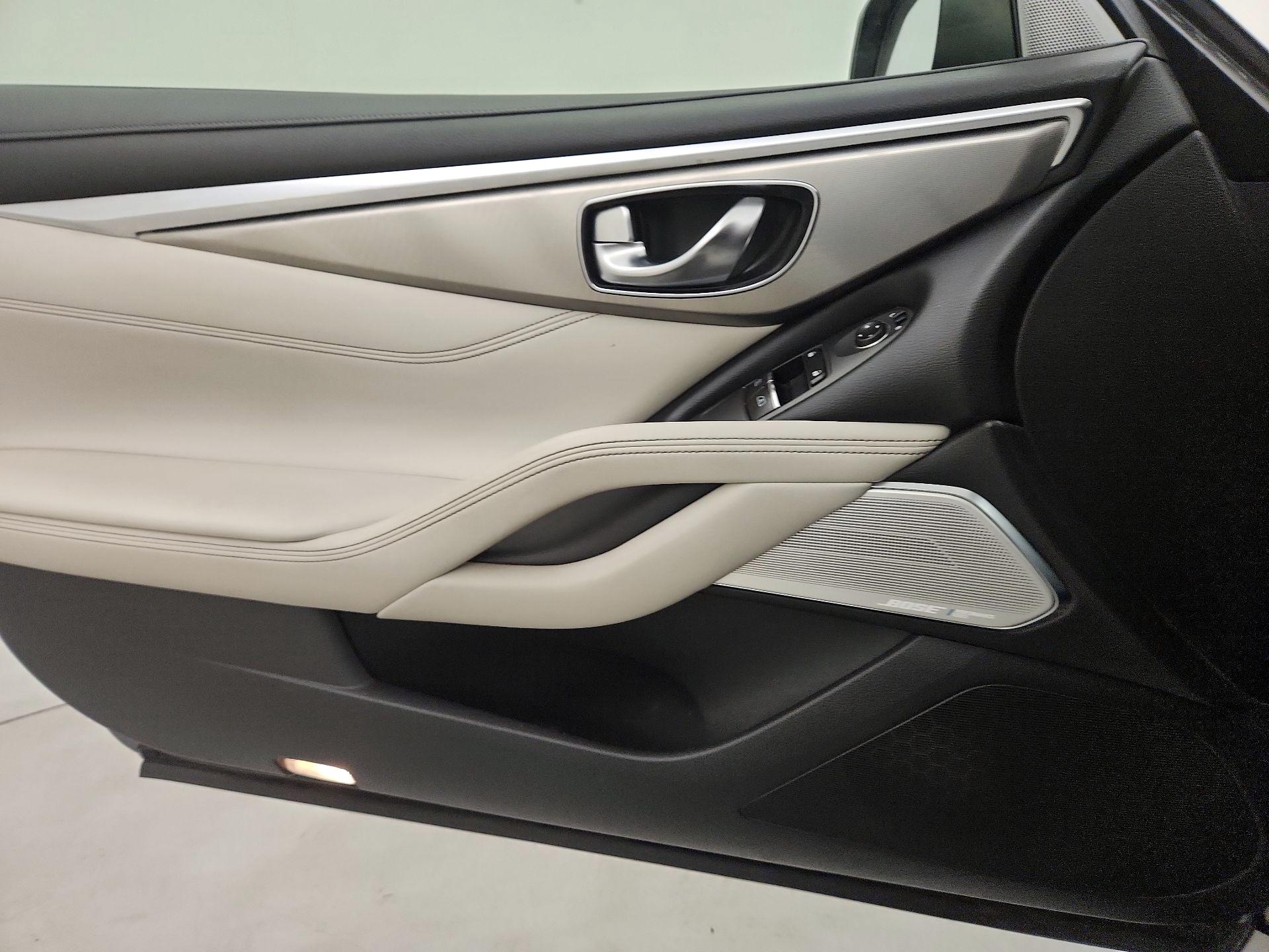 Thumbnail: 2017 INFINITI Q60 - 12