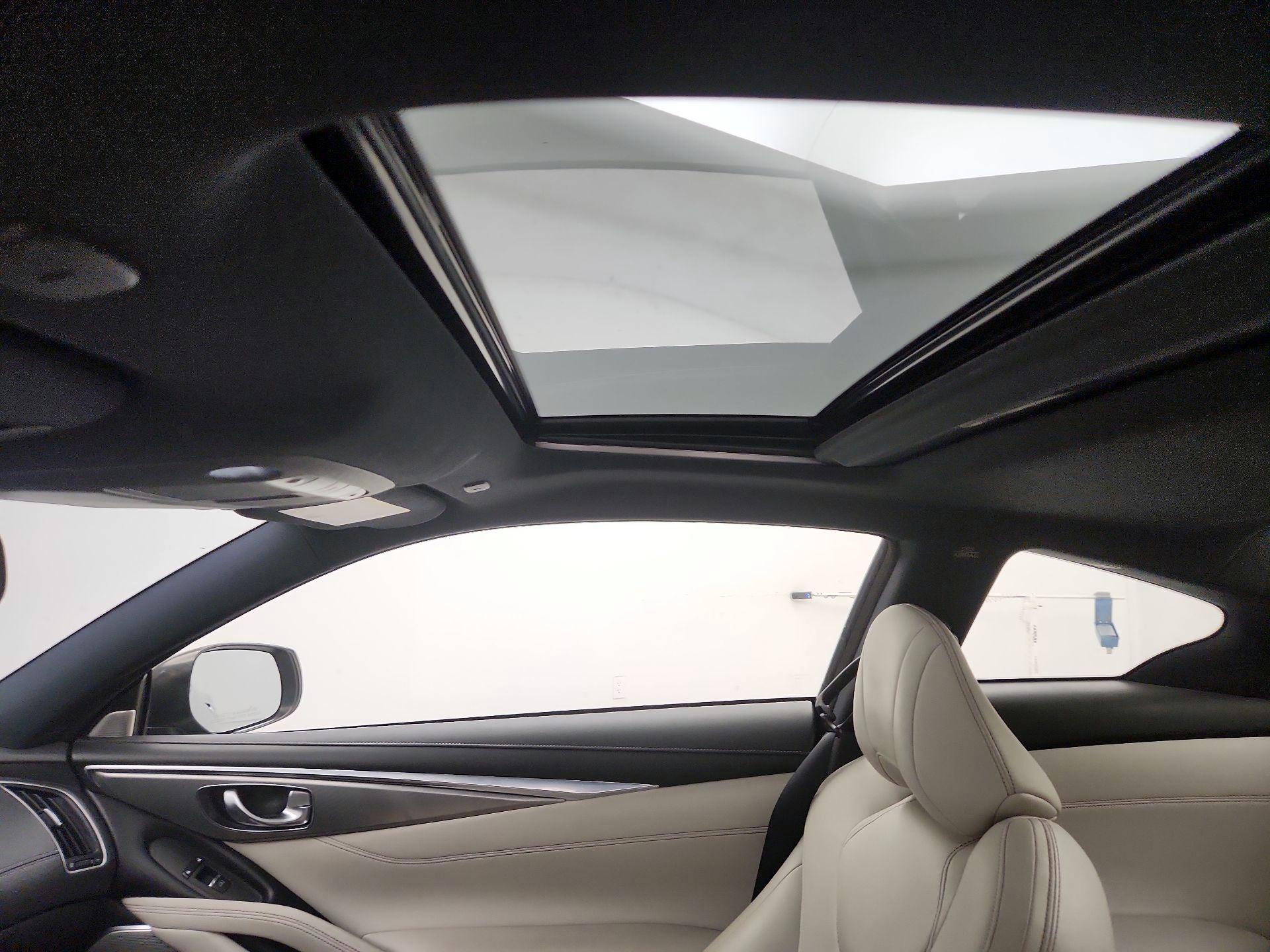 Thumbnail: 2017 INFINITI Q60 - 19