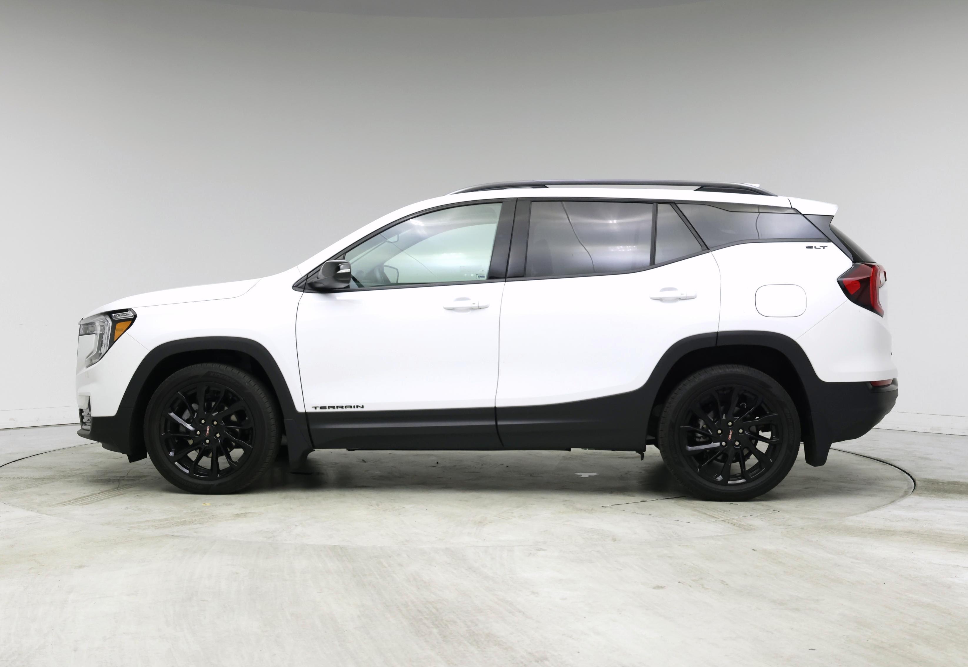 Thumbnail: 2024 GMC Terrain - 3