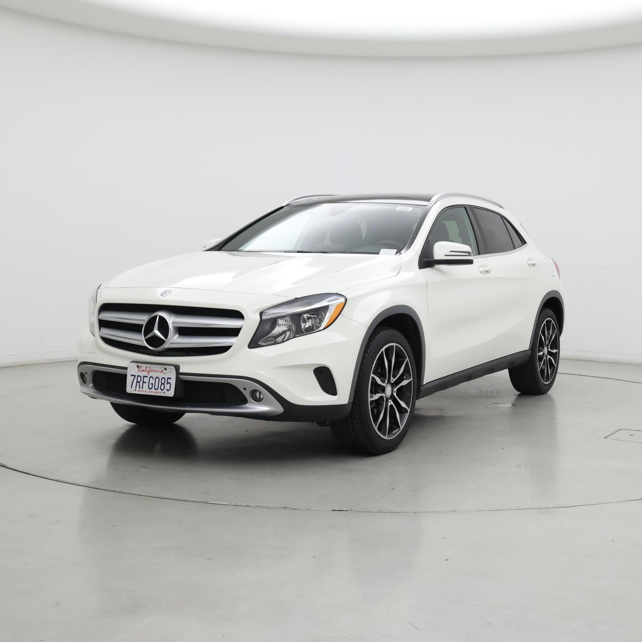 Thumbnail: 2016 Mercedes-Benz GLA - 4