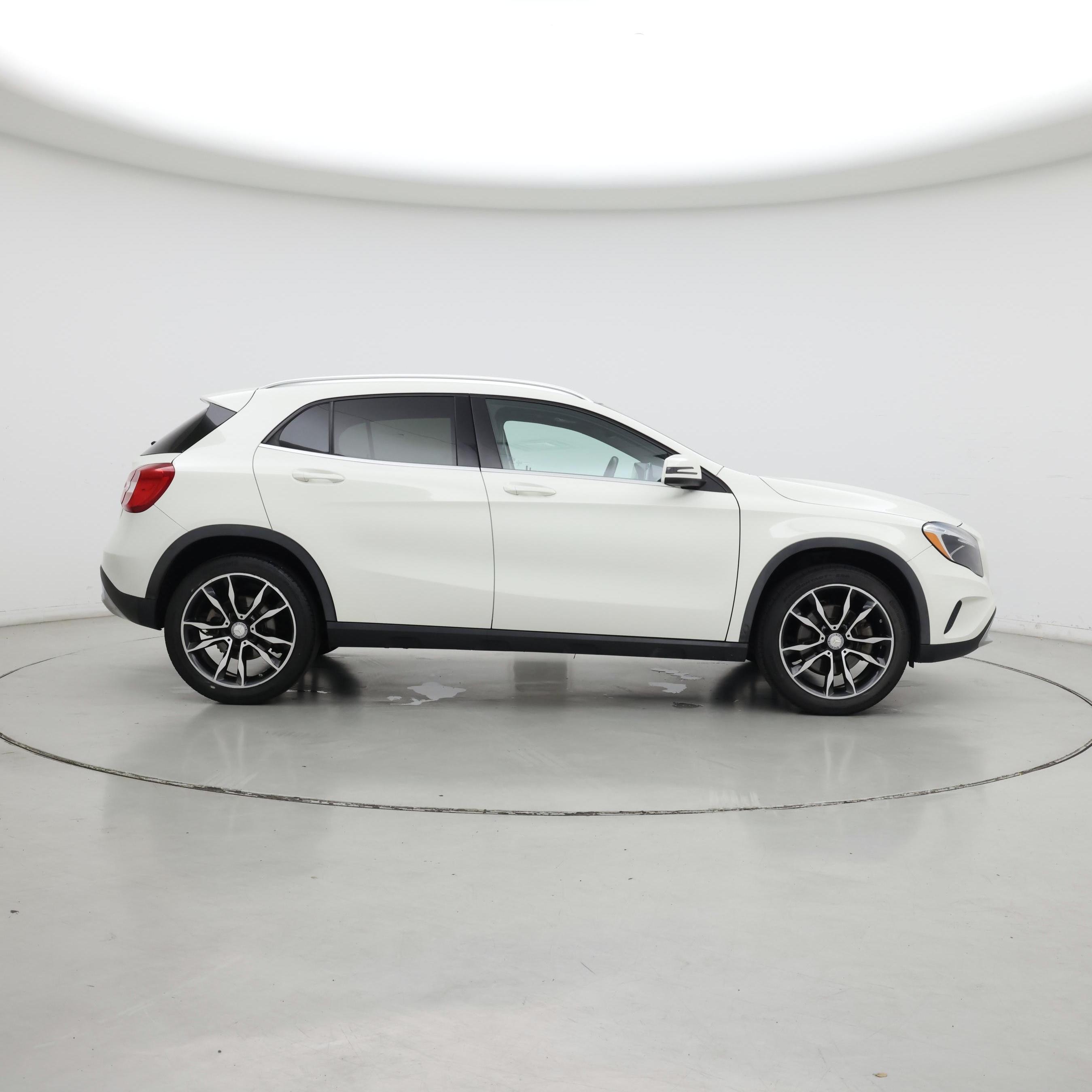 Thumbnail: 2016 Mercedes-Benz GLA - 7