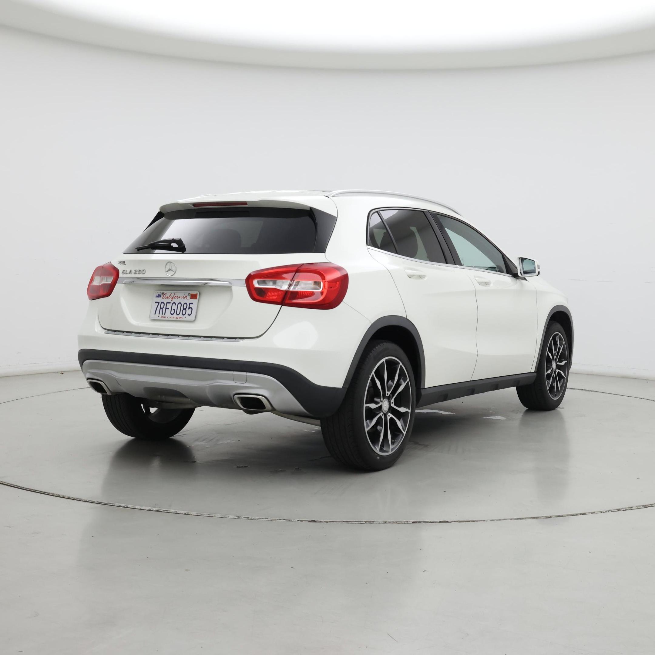 Thumbnail: 2016 Mercedes-Benz GLA - 8