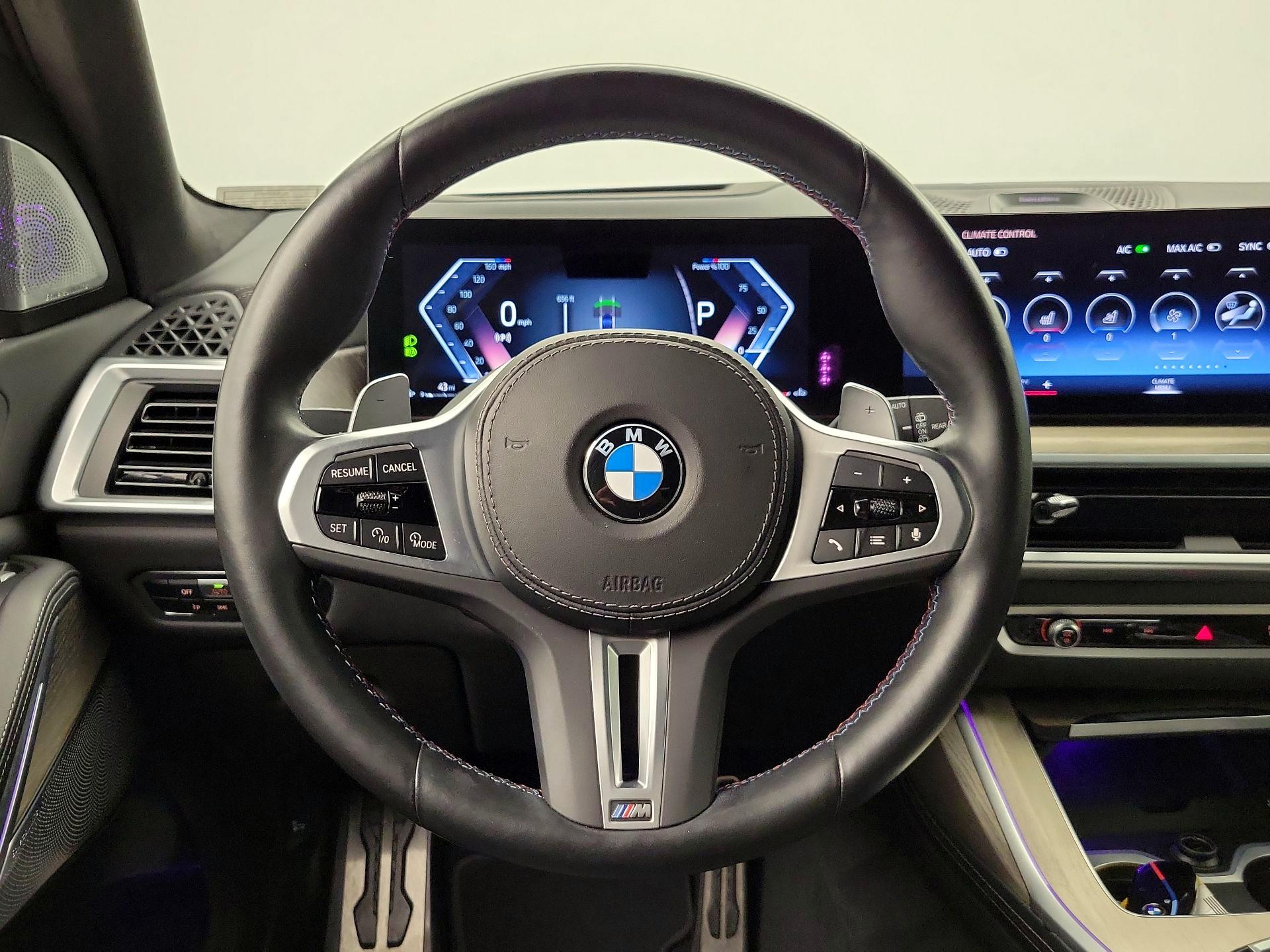 Thumbnail: 2023 BMW X7 - 10