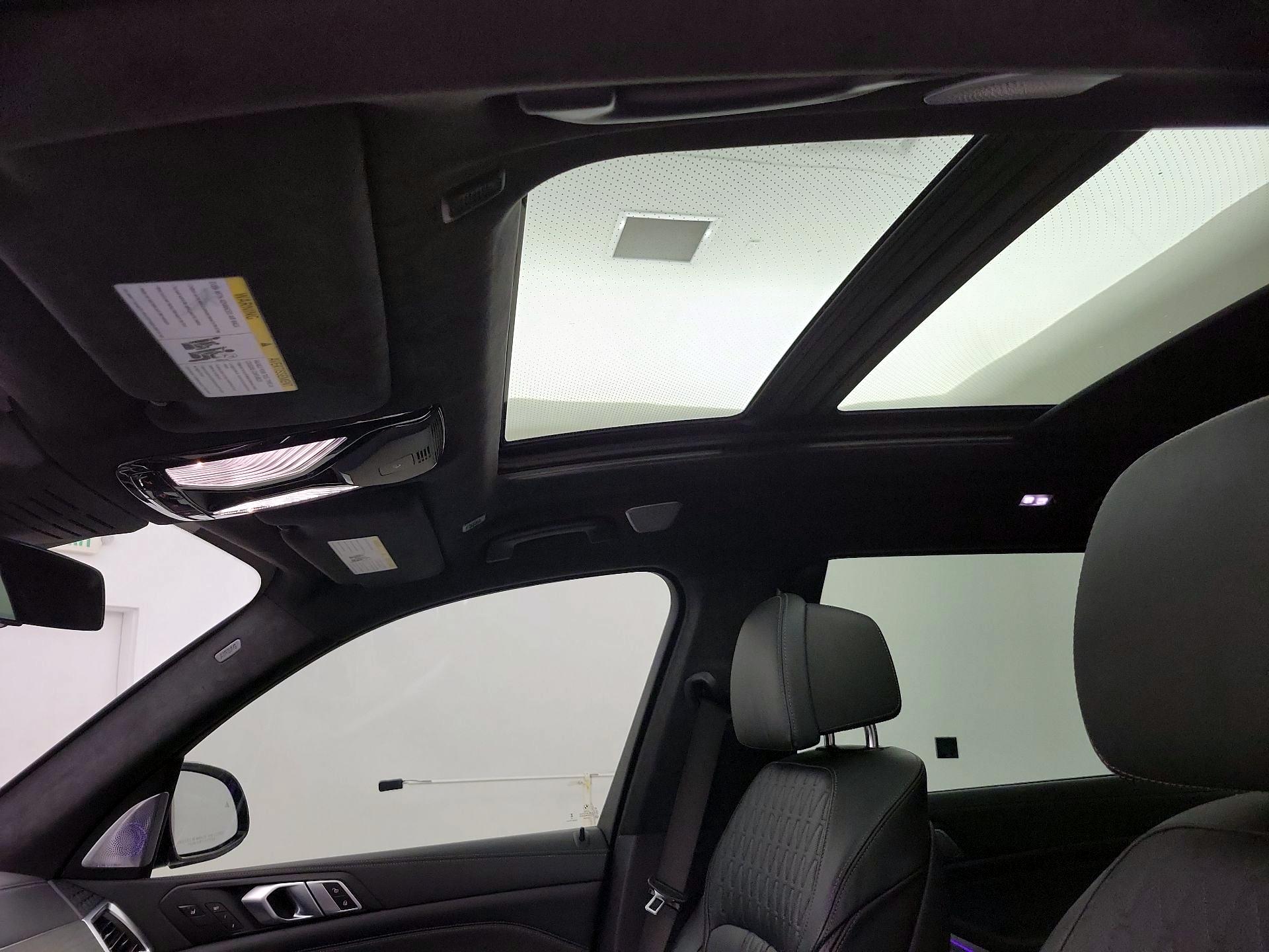 Thumbnail: 2023 BMW X7 - 20