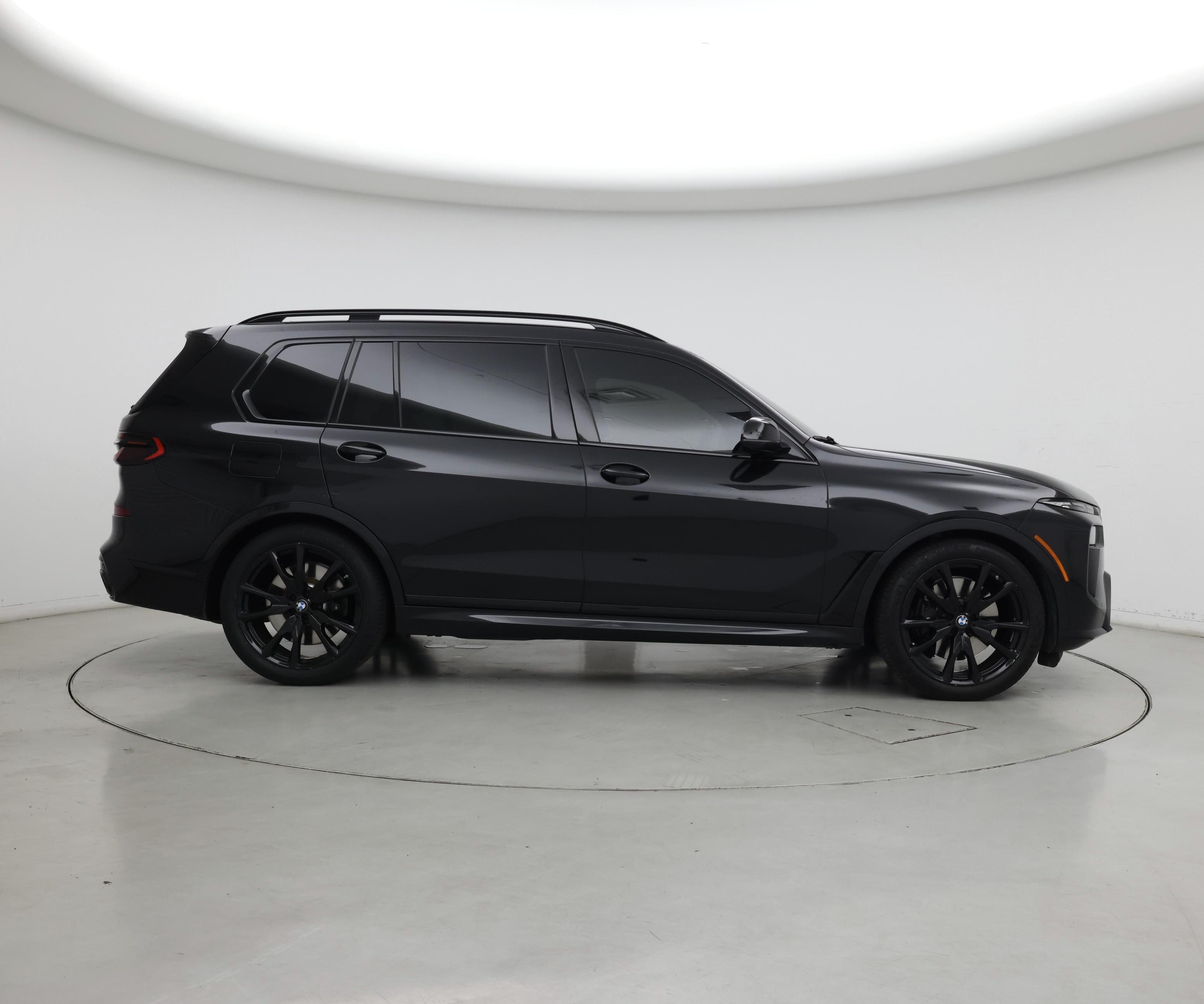 Thumbnail: 2023 BMW X7 - 7