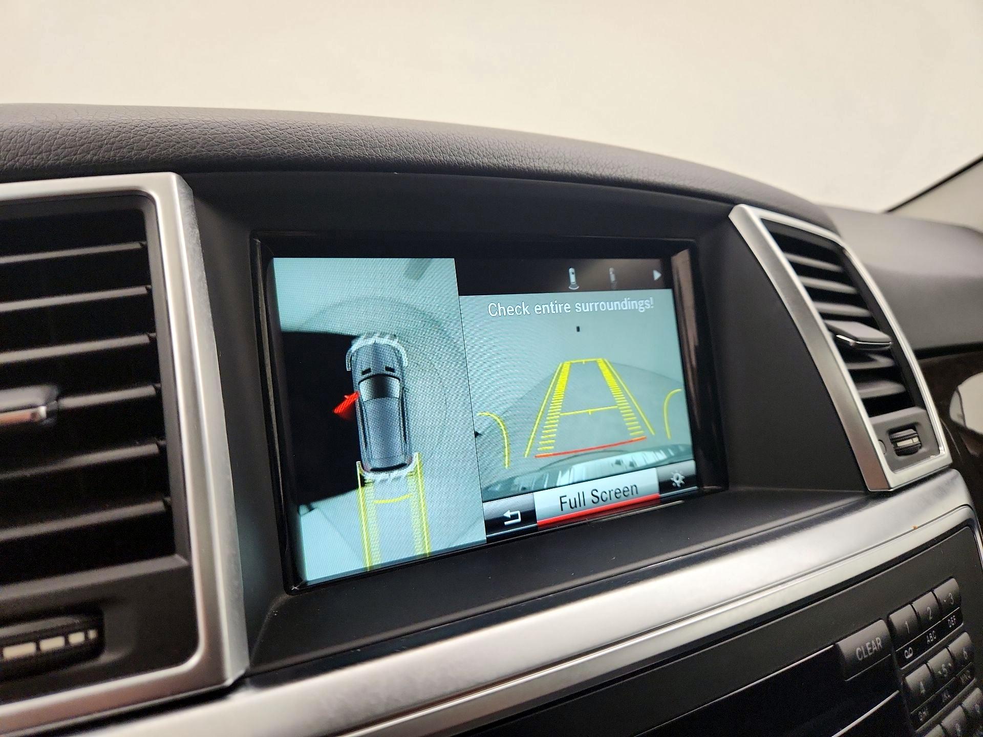 Thumbnail: 2015 Mercedes-Benz M-Class - 15