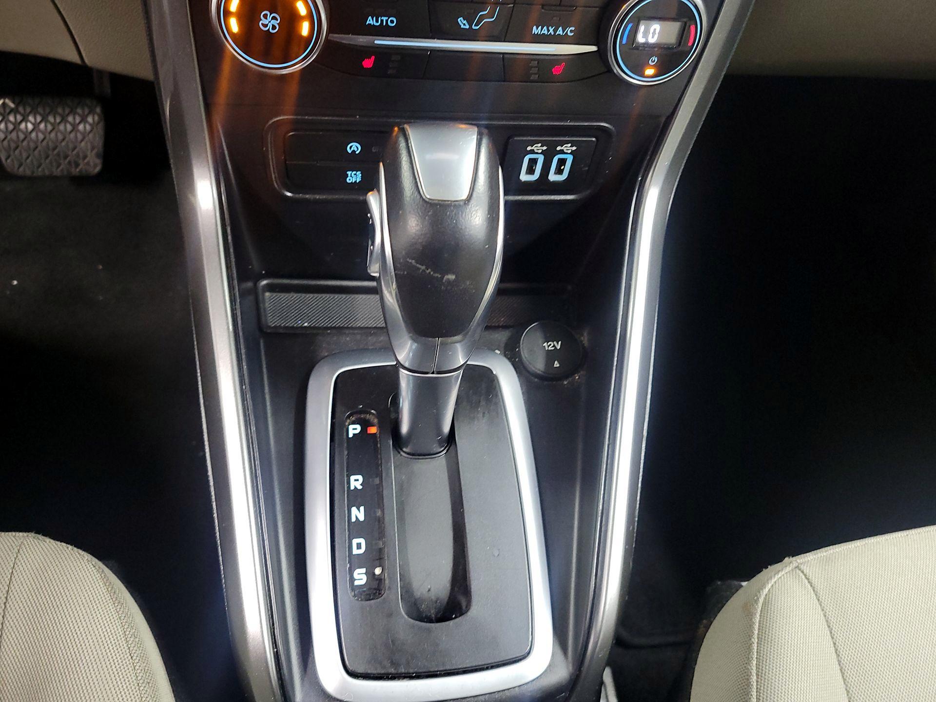 Thumbnail: 2018 Ford EcoSport - 17