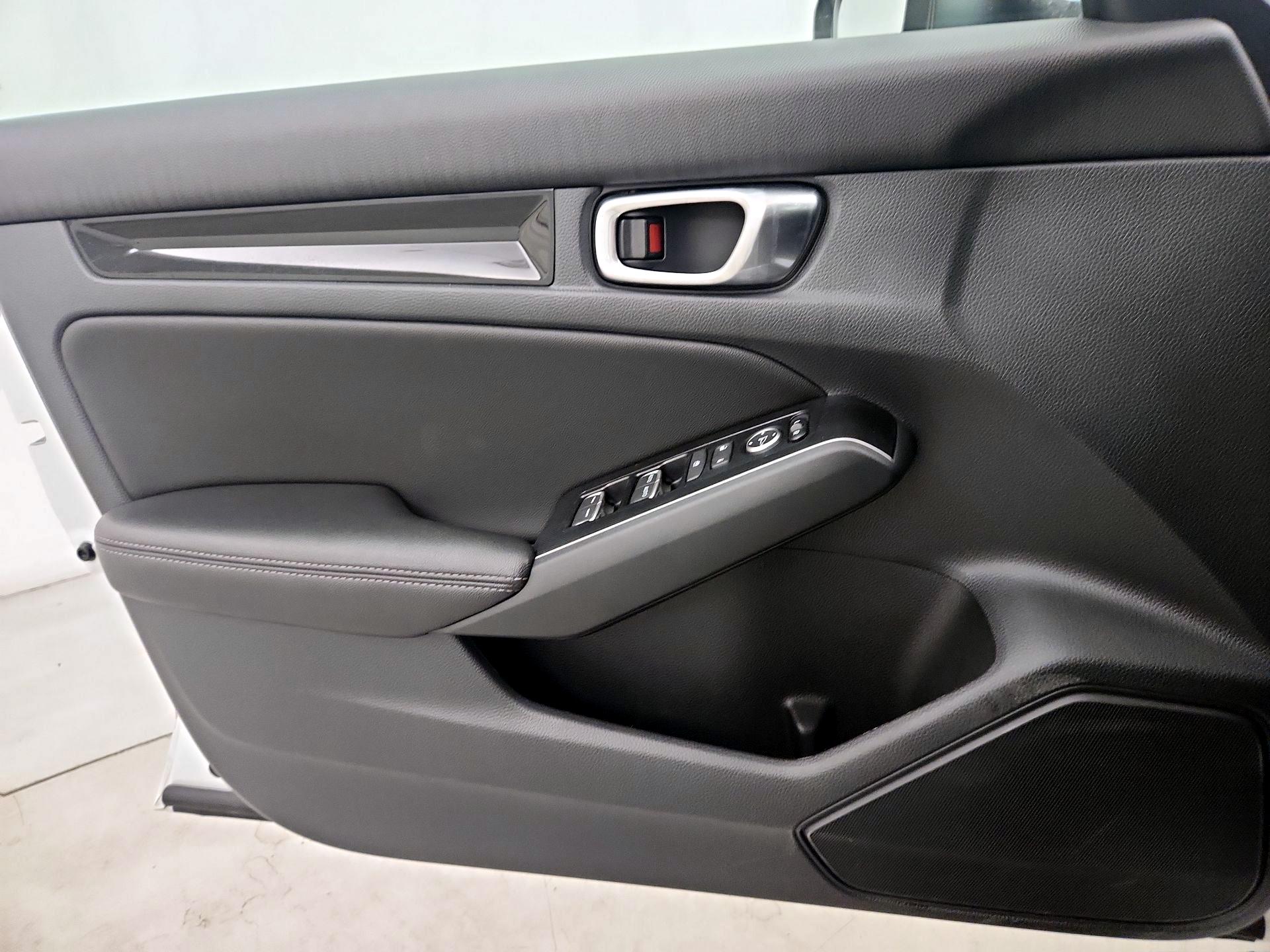 Thumbnail: 2023 Honda Civic - 12