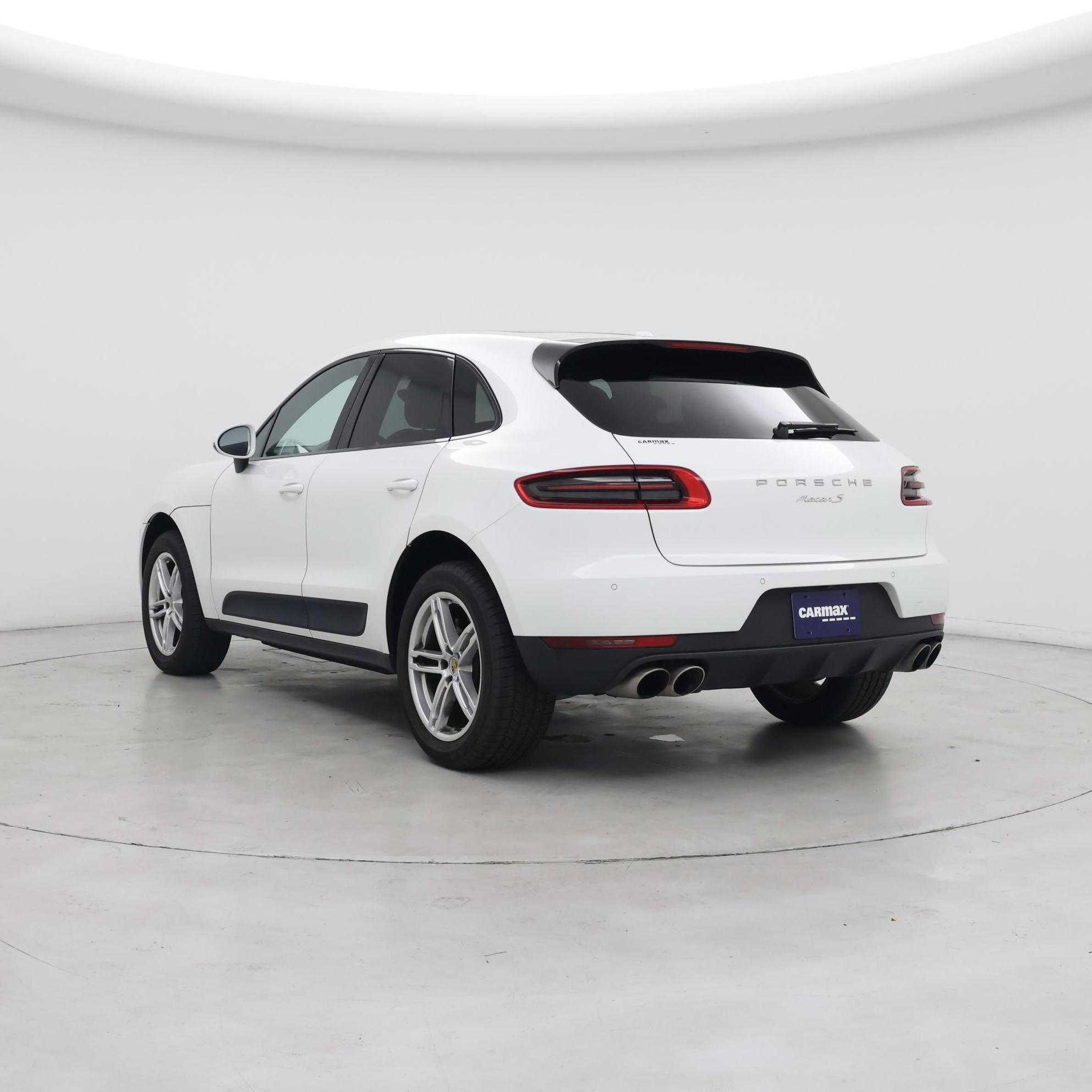 Thumbnail: 2015 Porsche Macan - 2