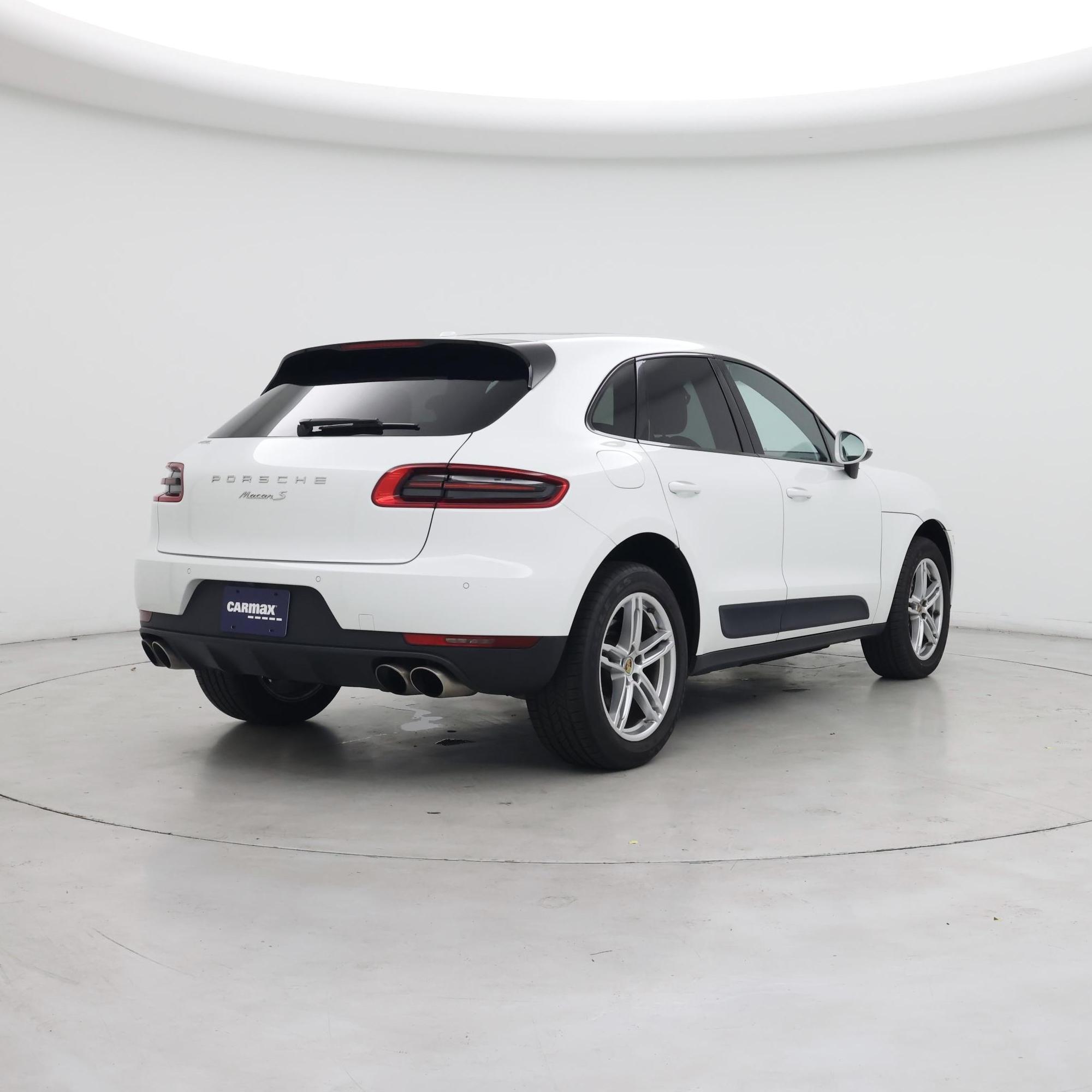 Thumbnail: 2015 Porsche Macan - 8
