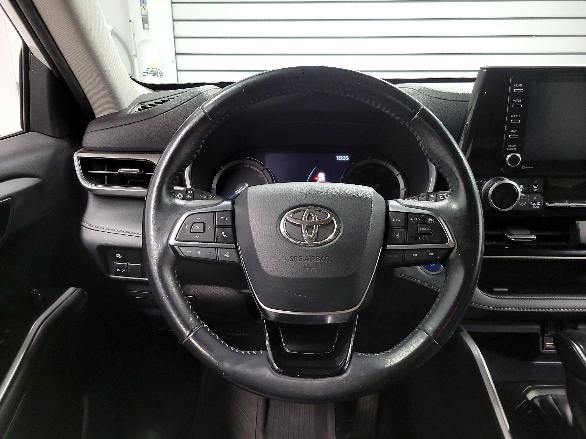 Thumbnail: 2020 Toyota Highlander - 10
