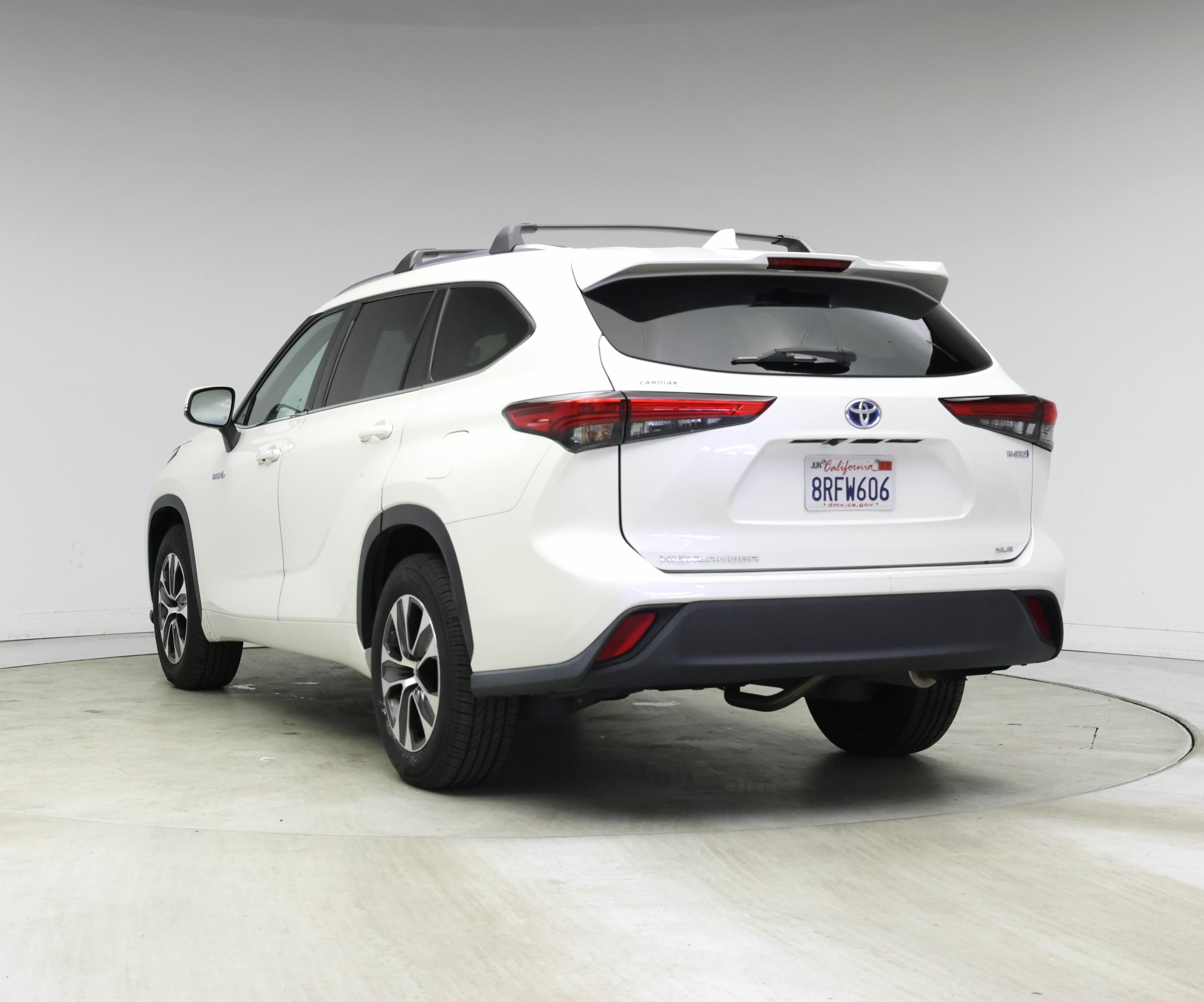 Thumbnail: 2020 Toyota Highlander - 2