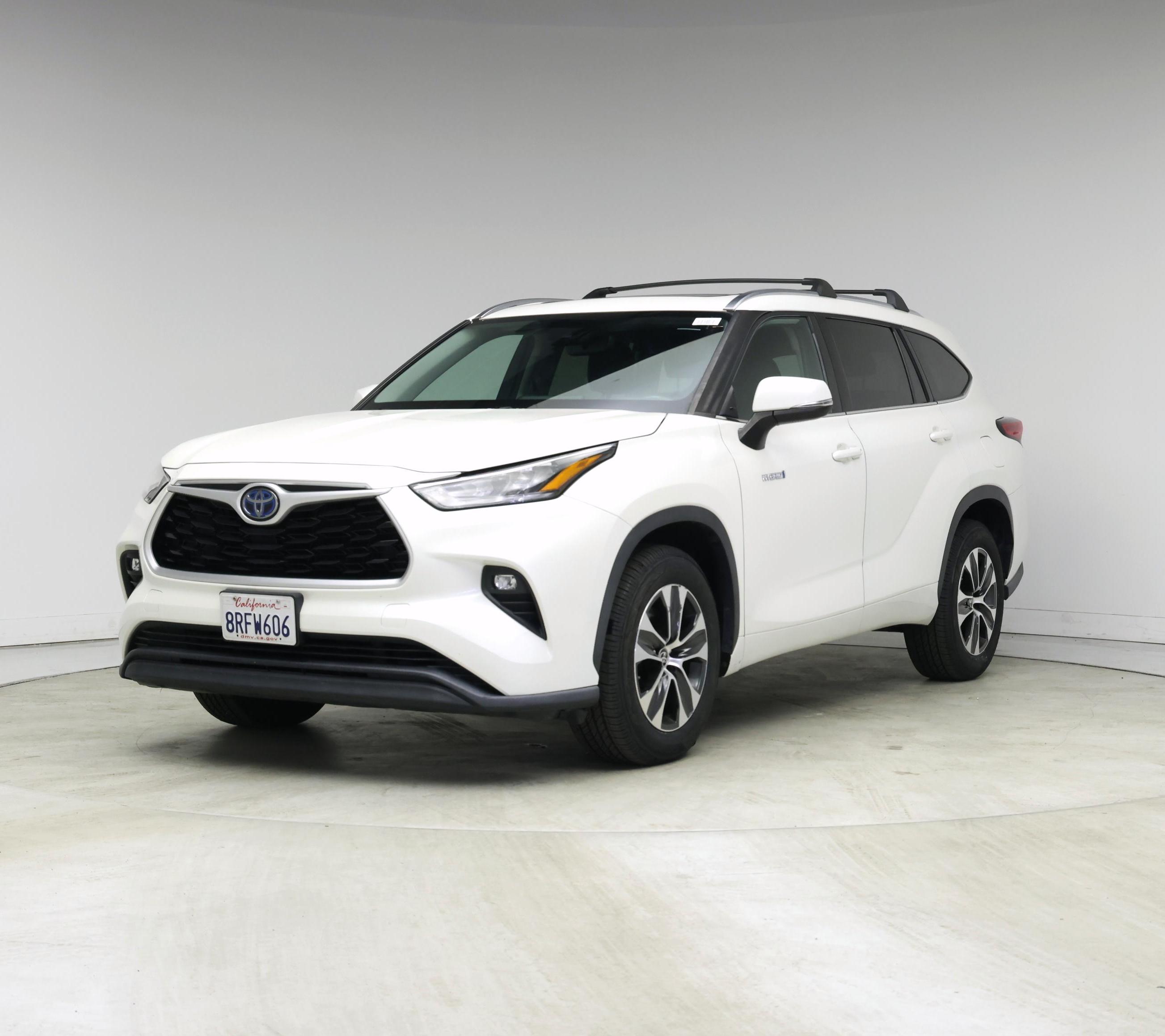 Thumbnail: 2020 Toyota Highlander - 4