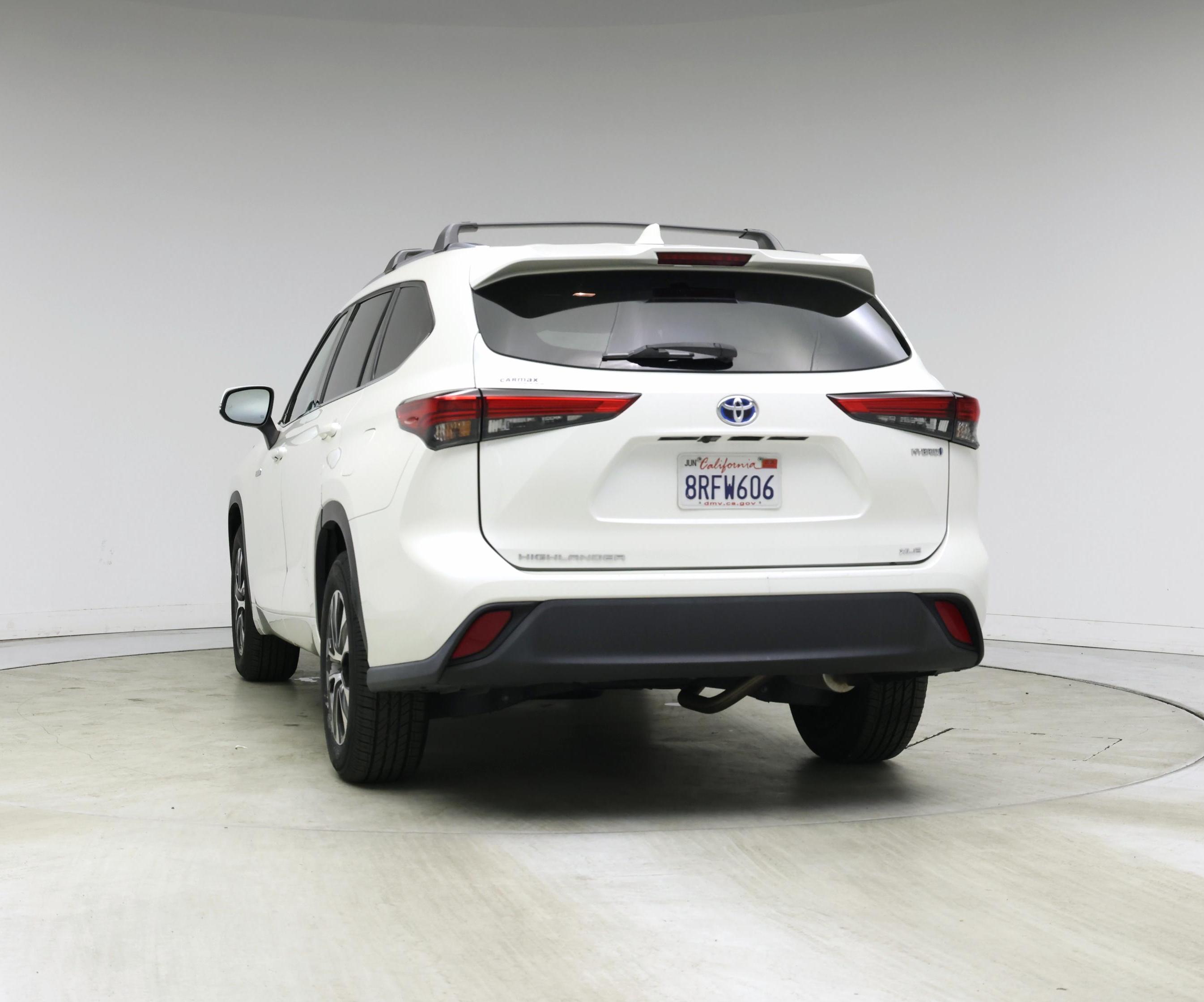 Thumbnail: 2020 Toyota Highlander - 6