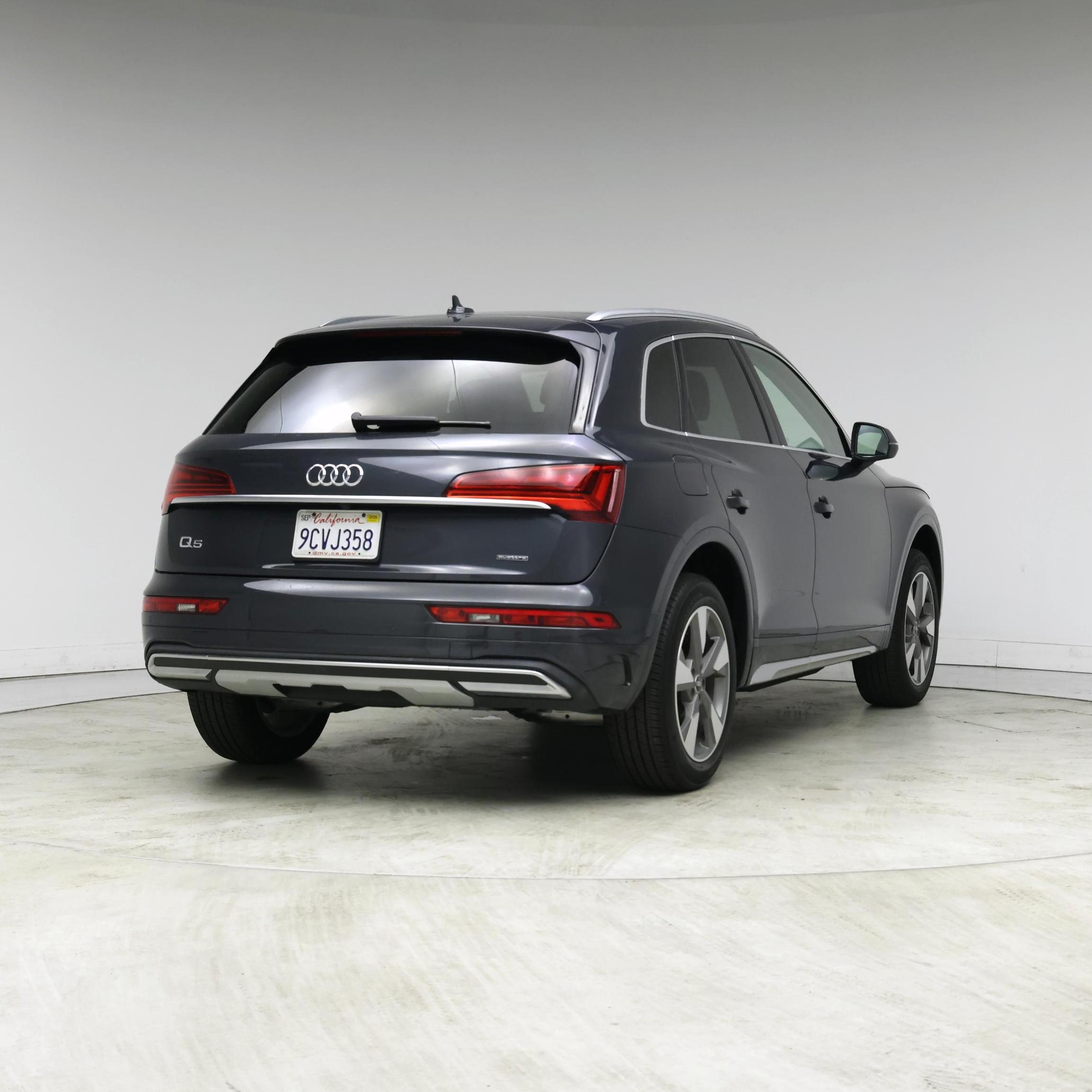 Thumbnail: 2022 Audi Q5 - 8