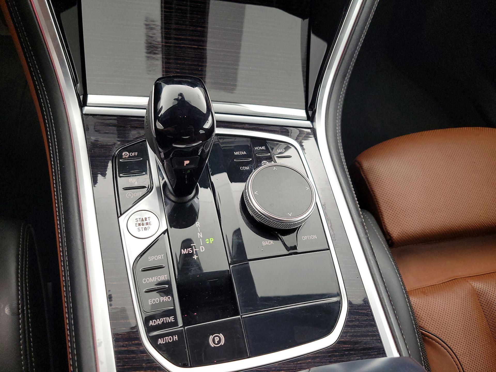 Thumbnail: 2023 BMW 8 Series - 18