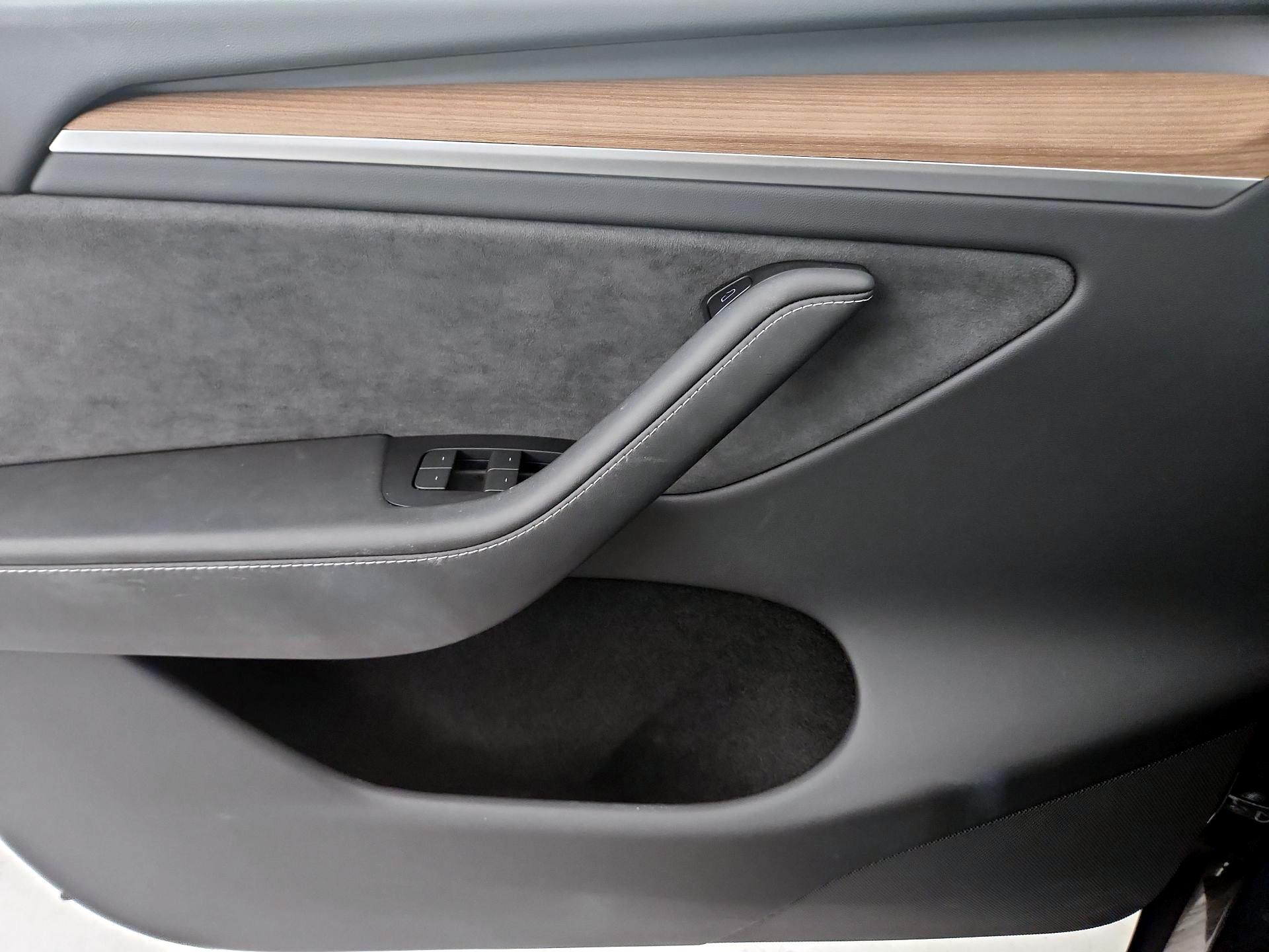 Thumbnail: 2024 Tesla Model Y - 12
