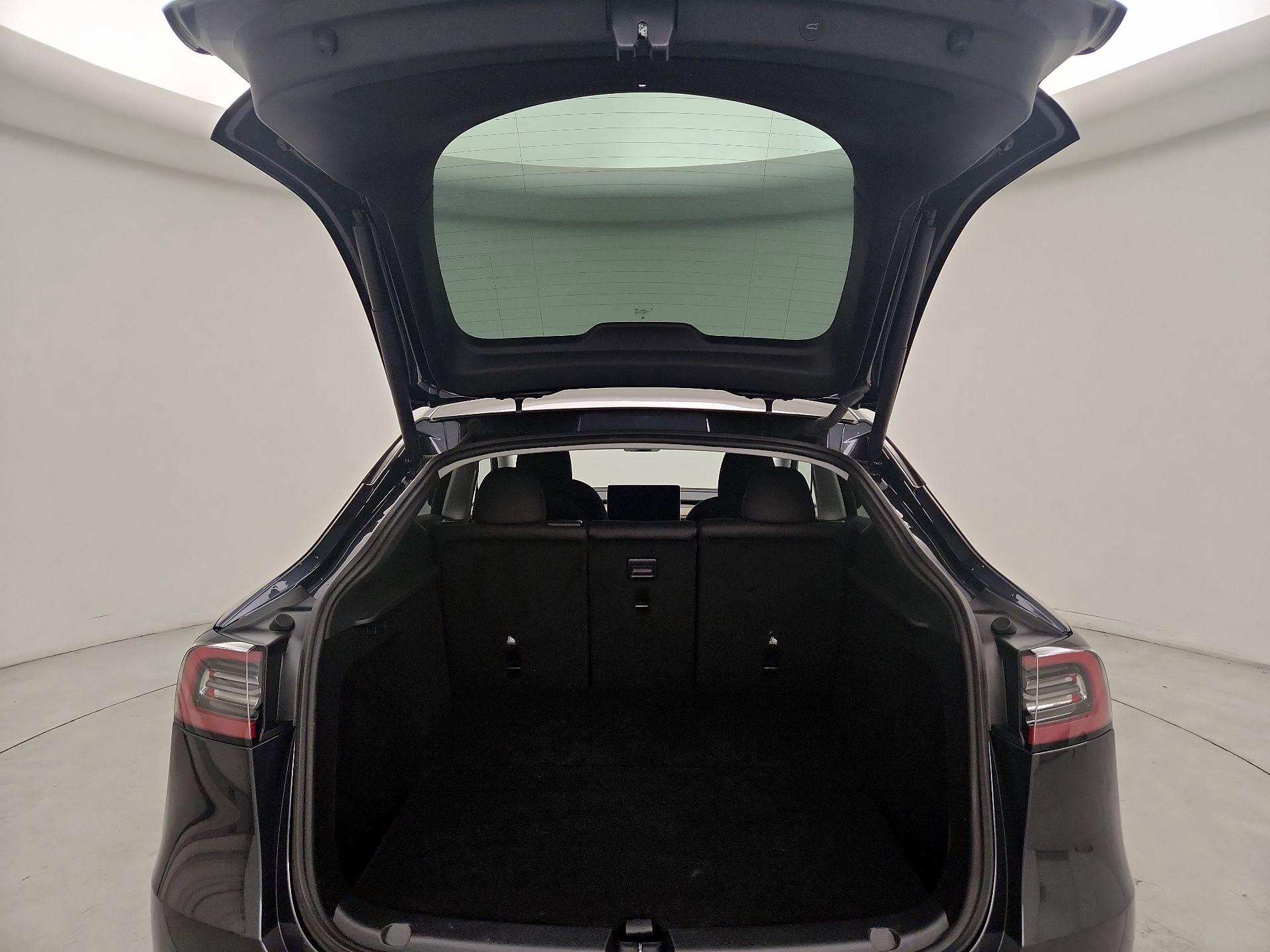 Thumbnail: 2024 Tesla Model Y - 19