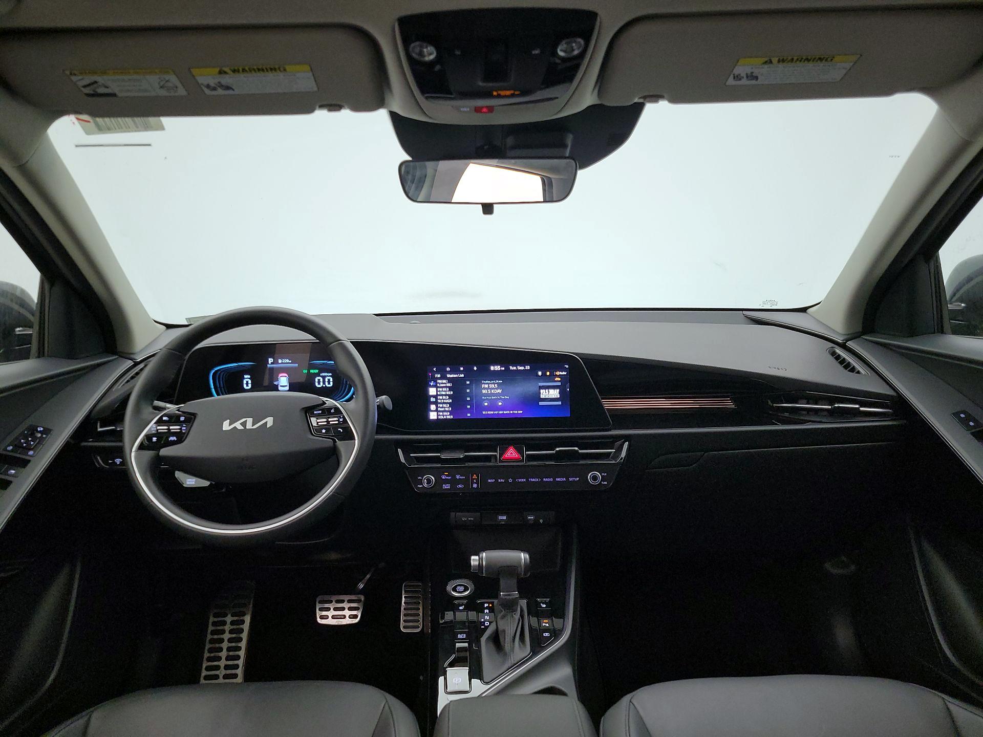 Thumbnail: 2023 Kia Niro - 9