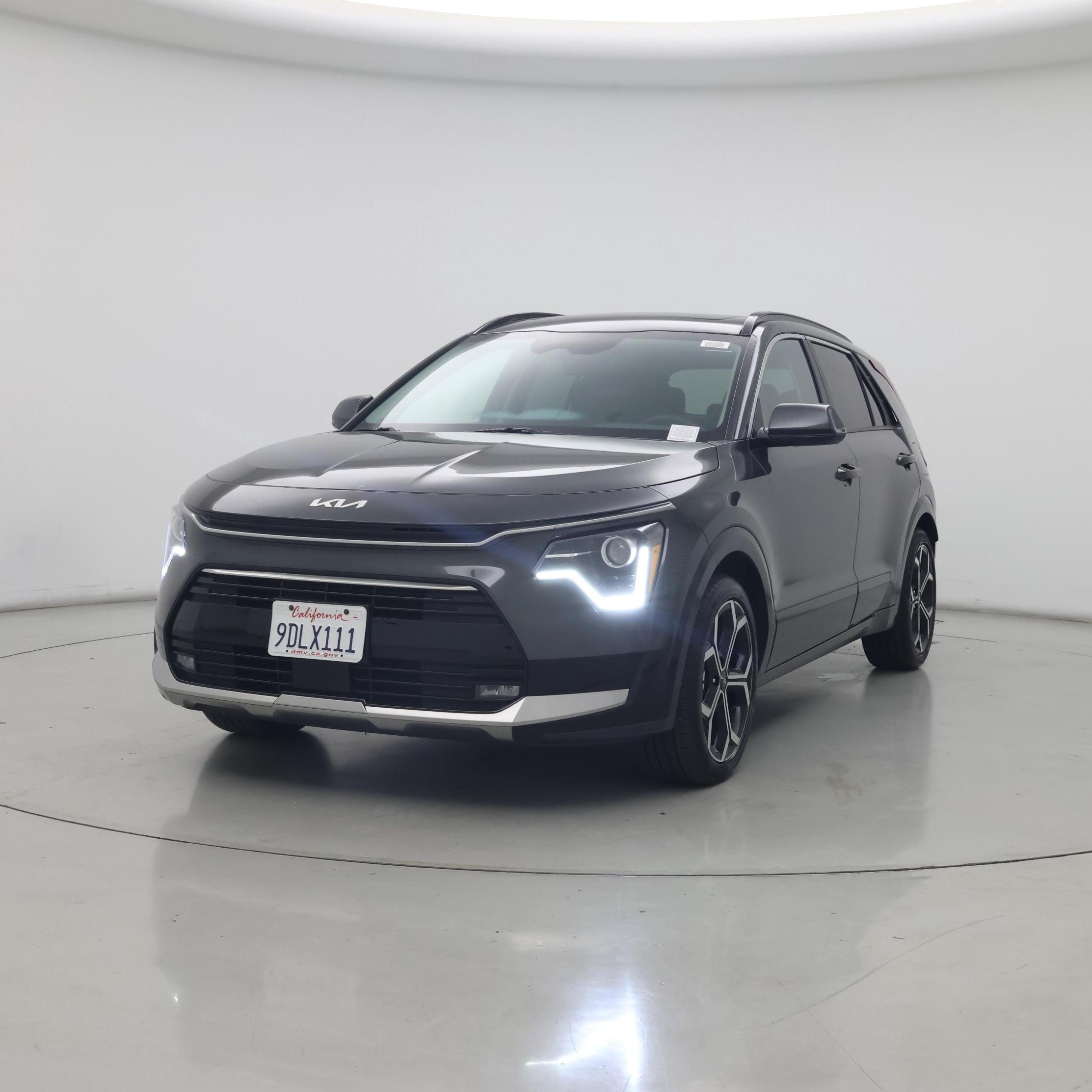 Thumbnail: 2023 Kia Niro - 4