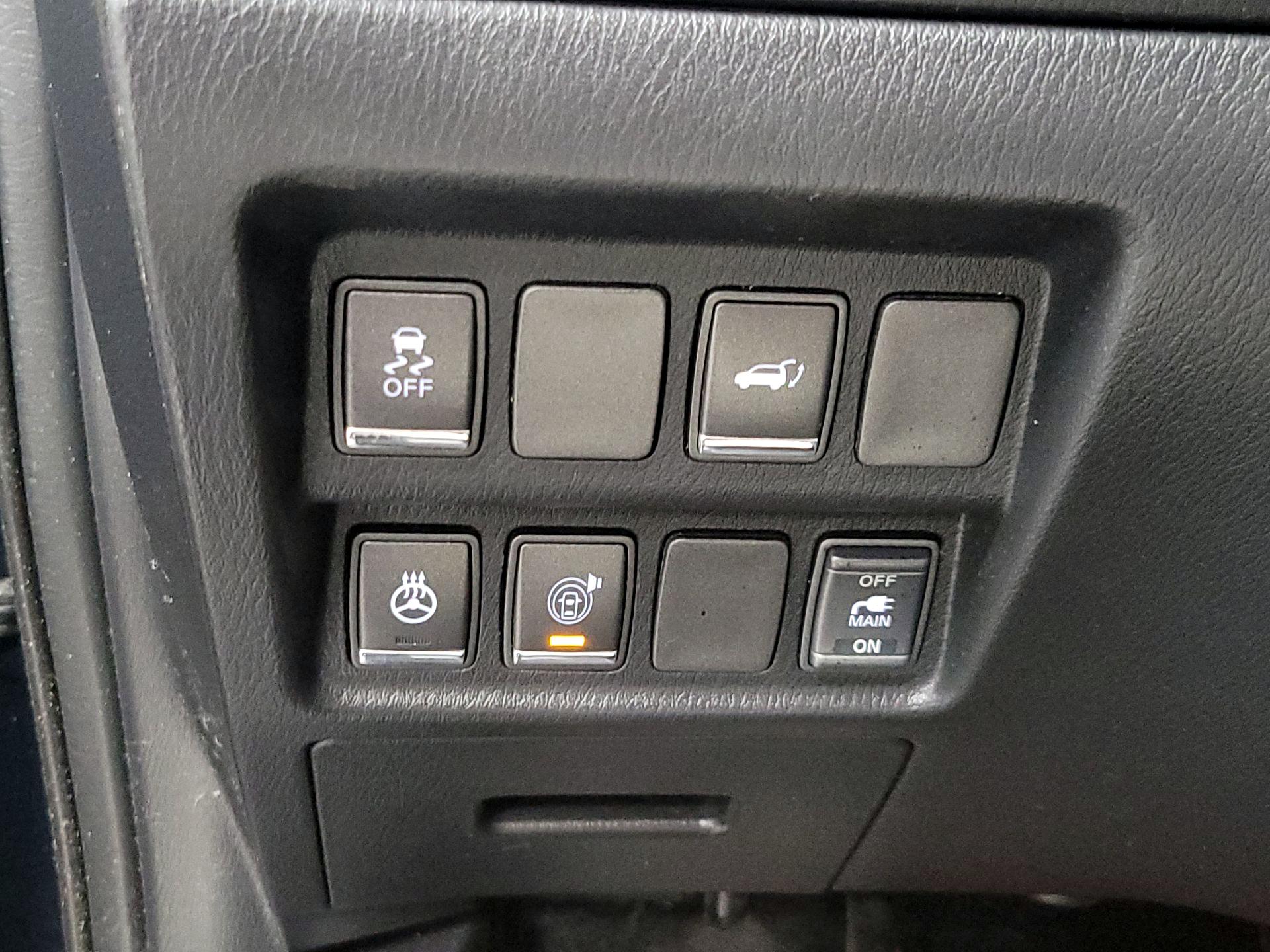 Thumbnail: 2019 INFINITI QX60 - 13