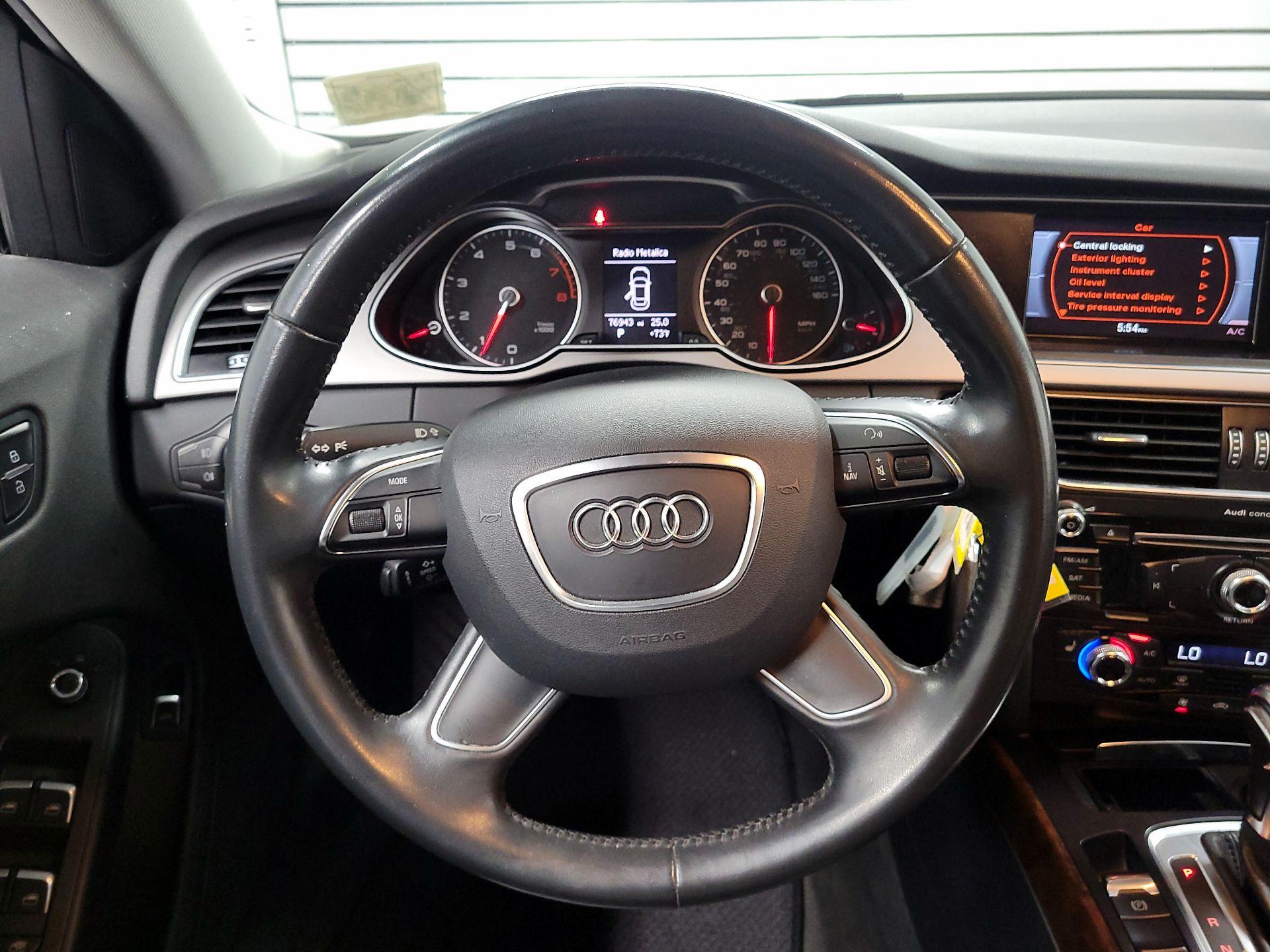 Thumbnail: 2015 Audi A4 - 10