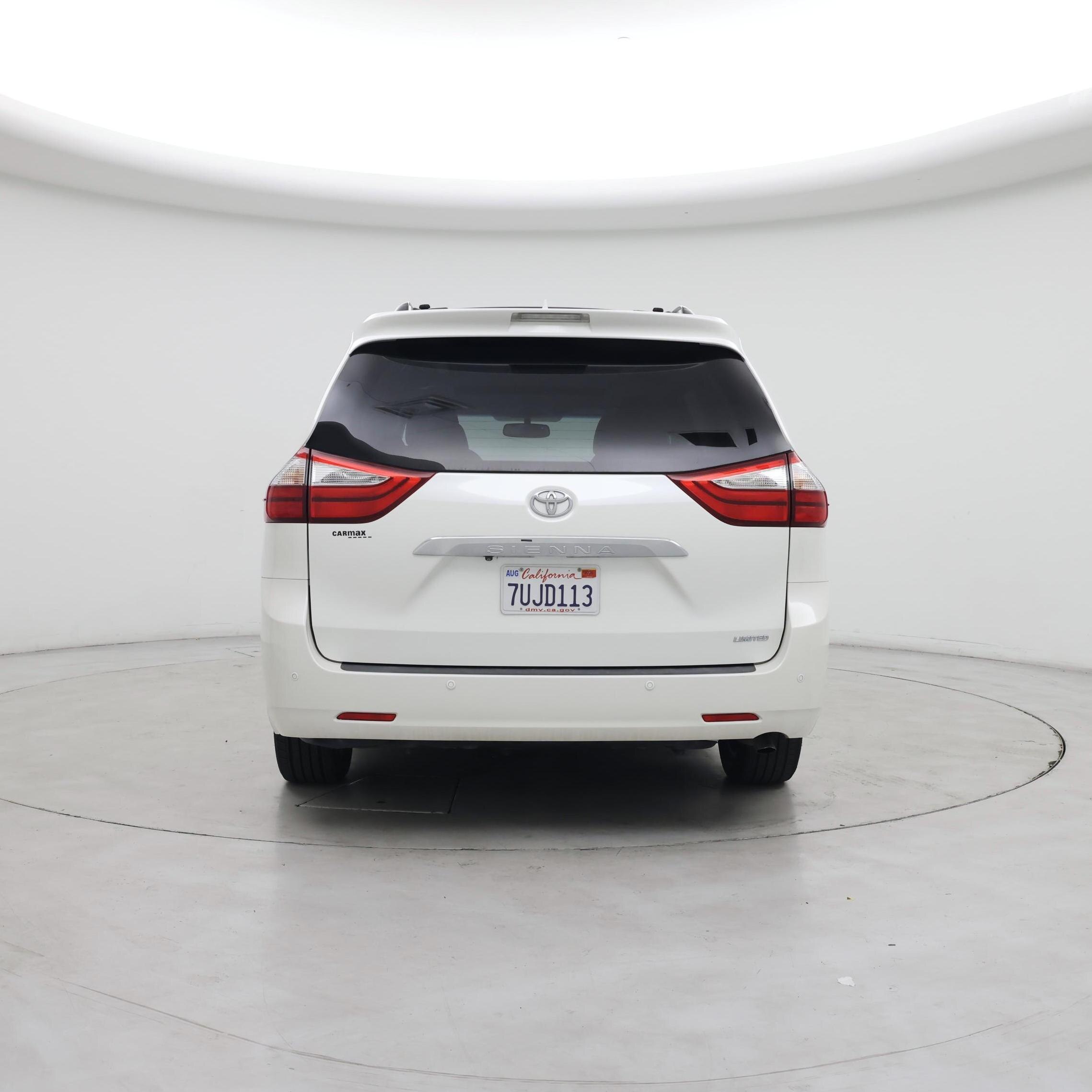 Thumbnail: 2016 Toyota Sienna - 6