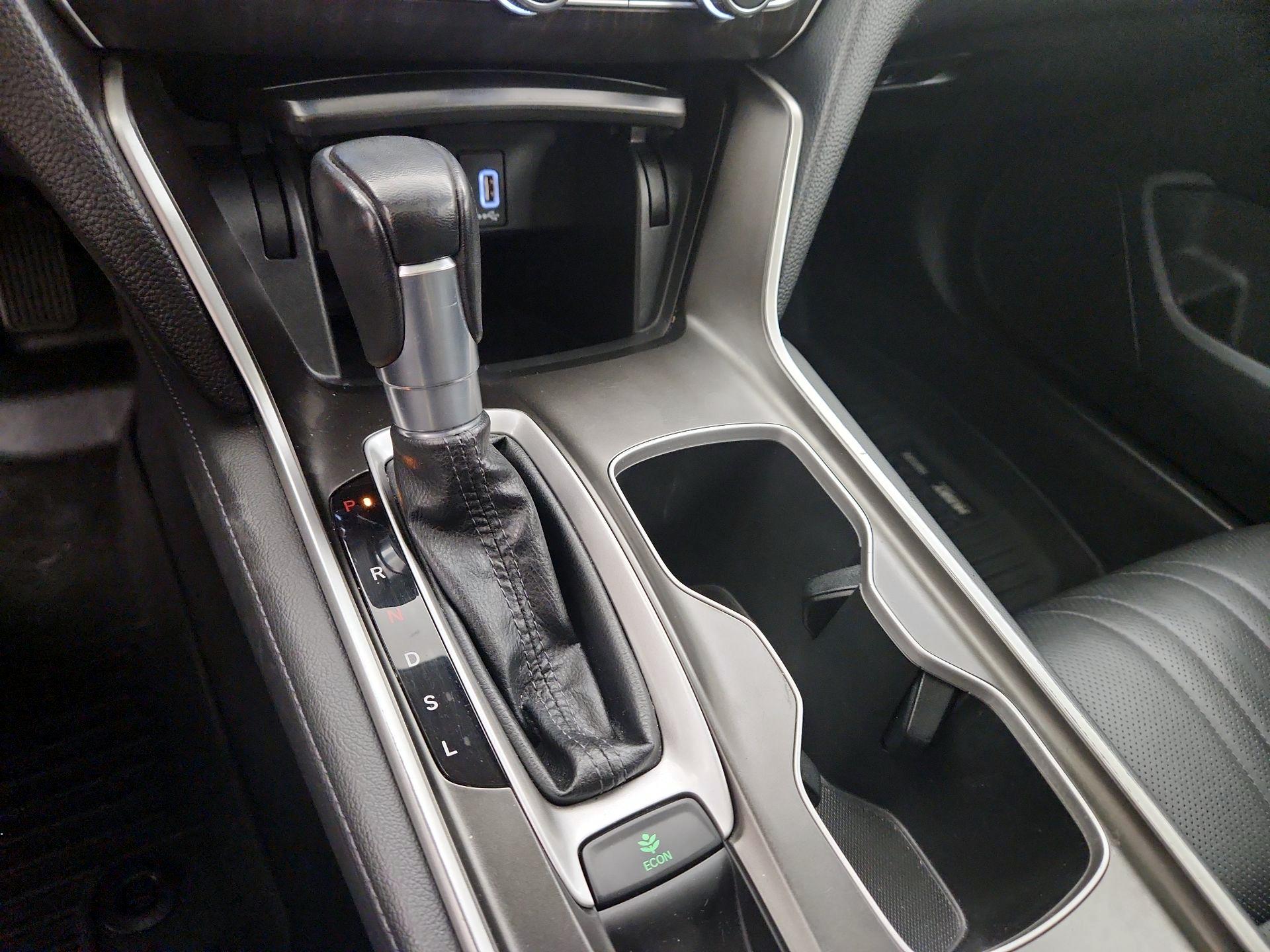 Thumbnail: 2019 Honda Accord - 17
