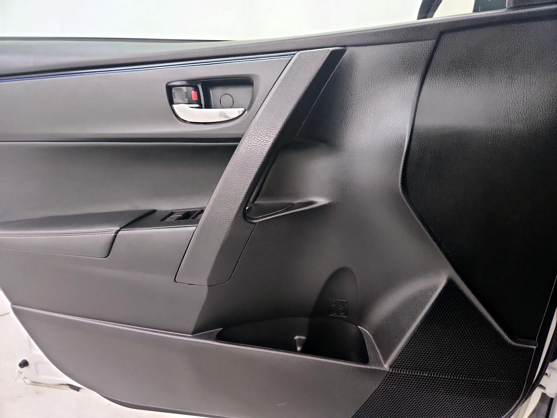 Thumbnail: 2019 Toyota Corolla - 12