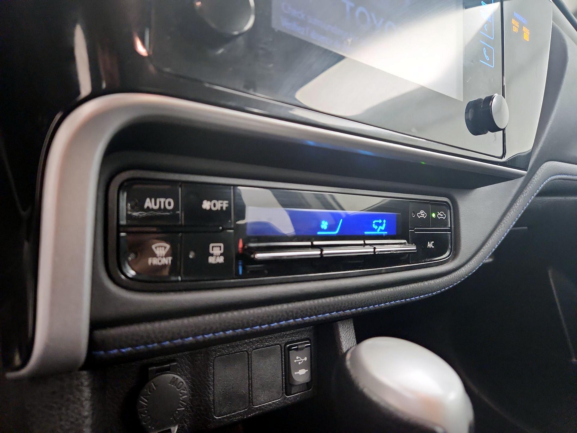 Thumbnail: 2019 Toyota Corolla - 16