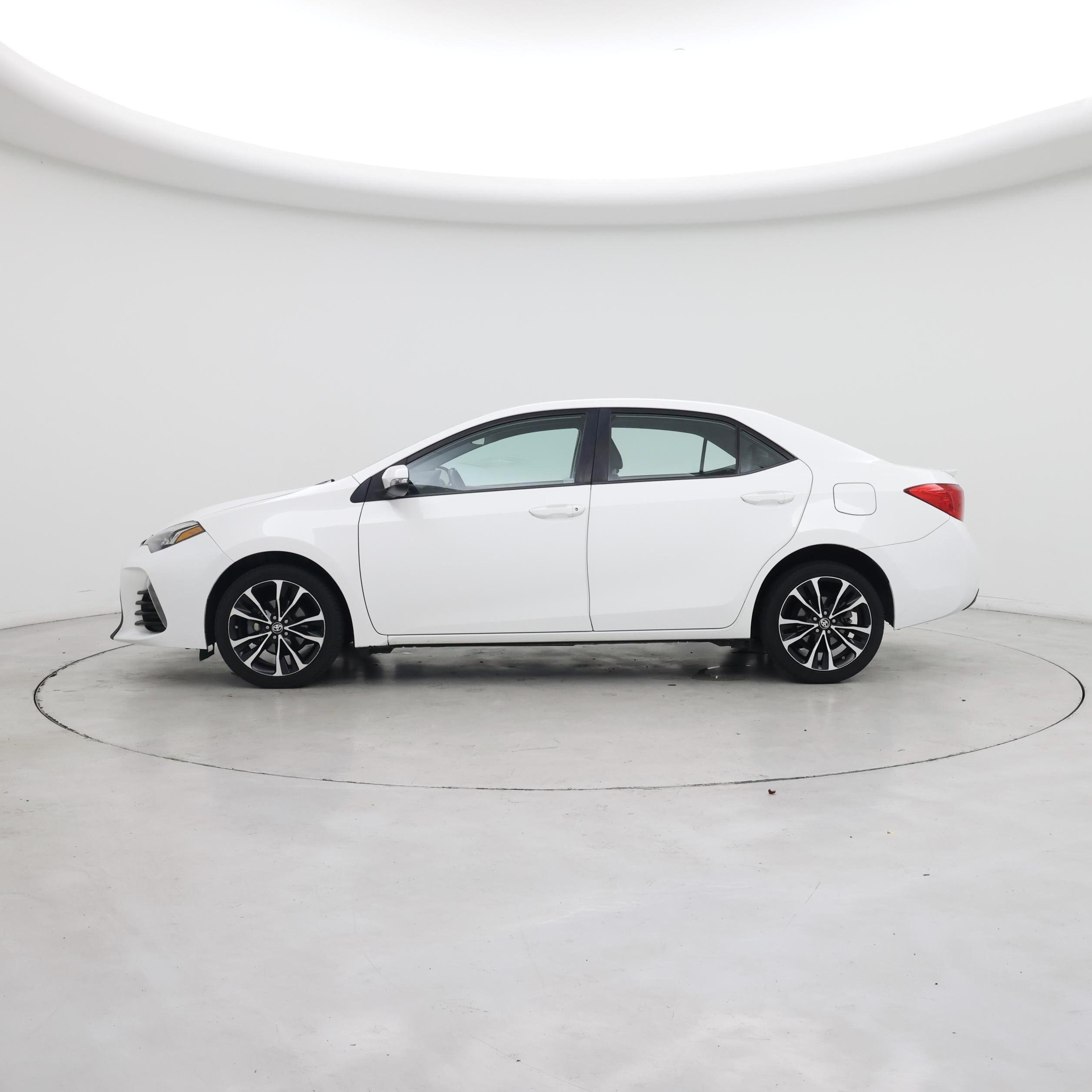 Thumbnail: 2019 Toyota Corolla - 3