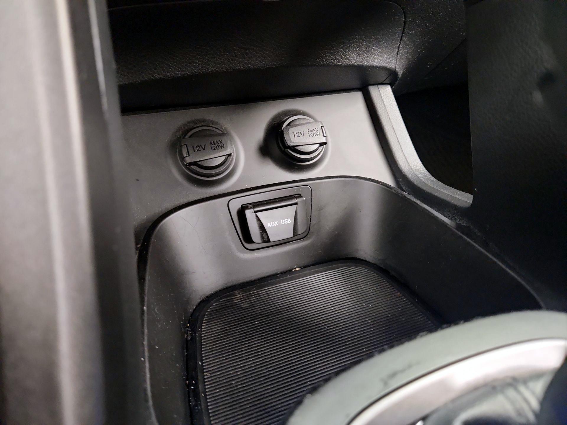 Thumbnail: 2014 Hyundai Santa Fe - 18