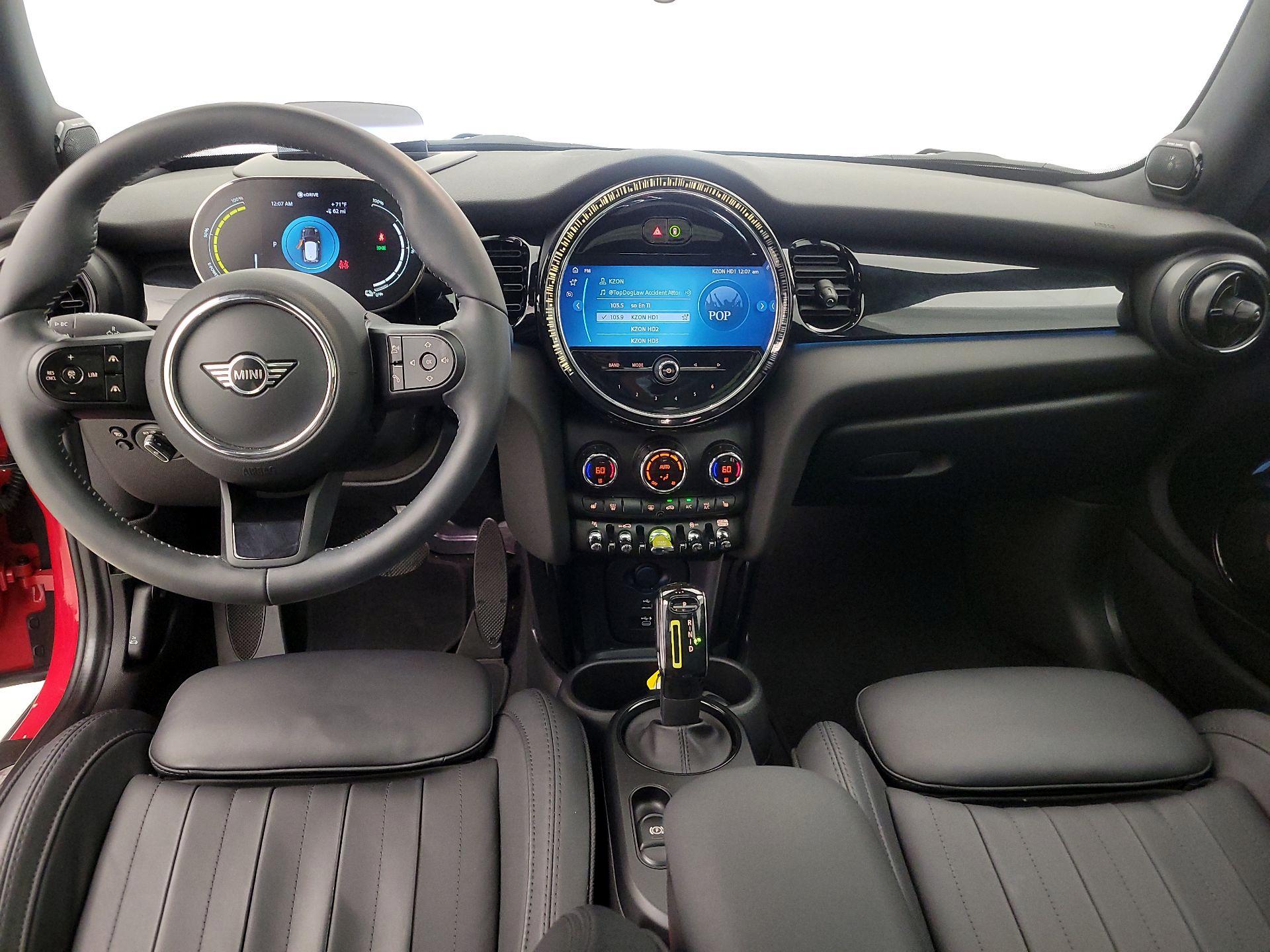 Thumbnail: 2022 MINI Cooper Hardtop - 9