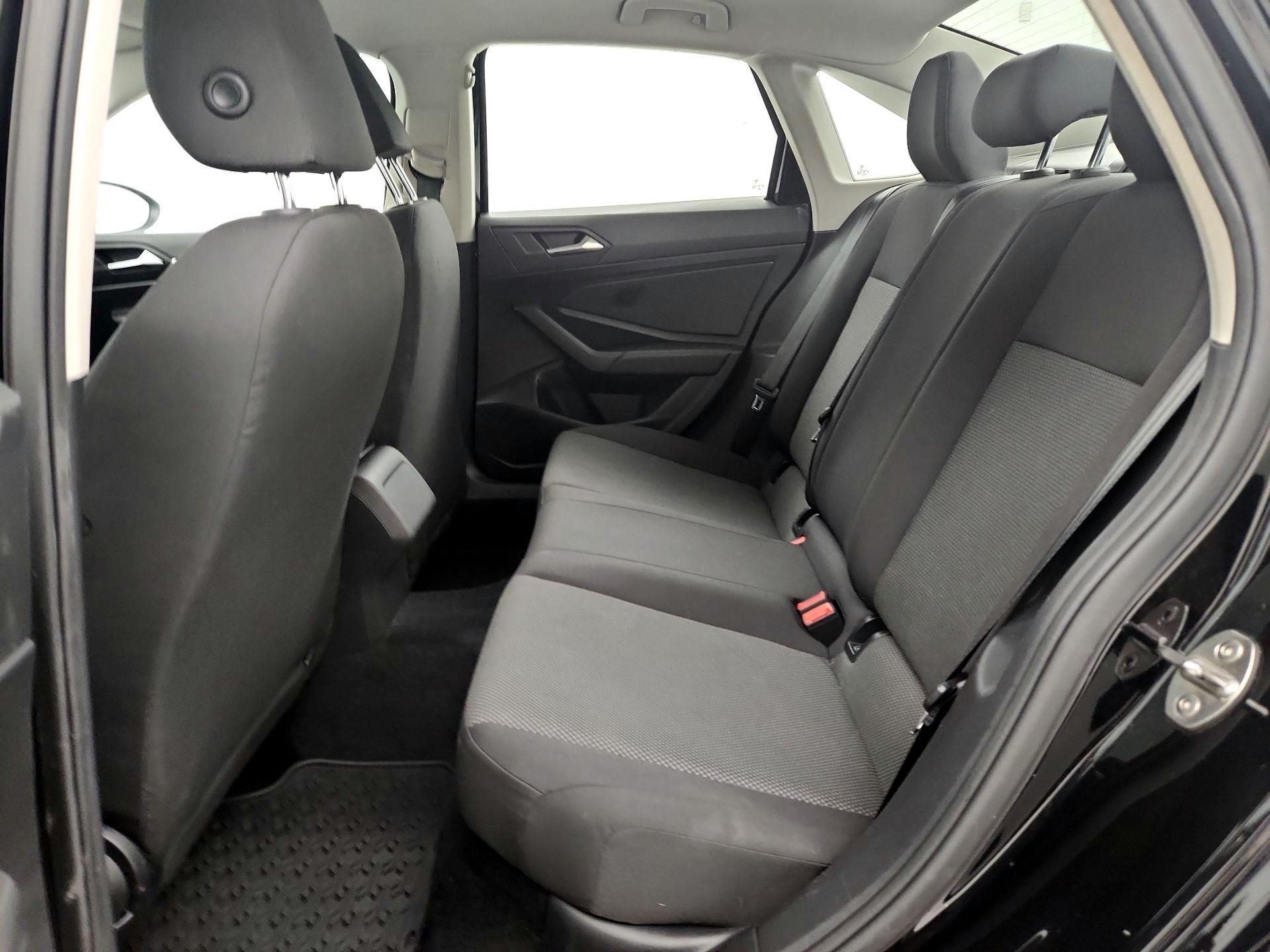 Thumbnail: 2019 Volkswagen Jetta - 19