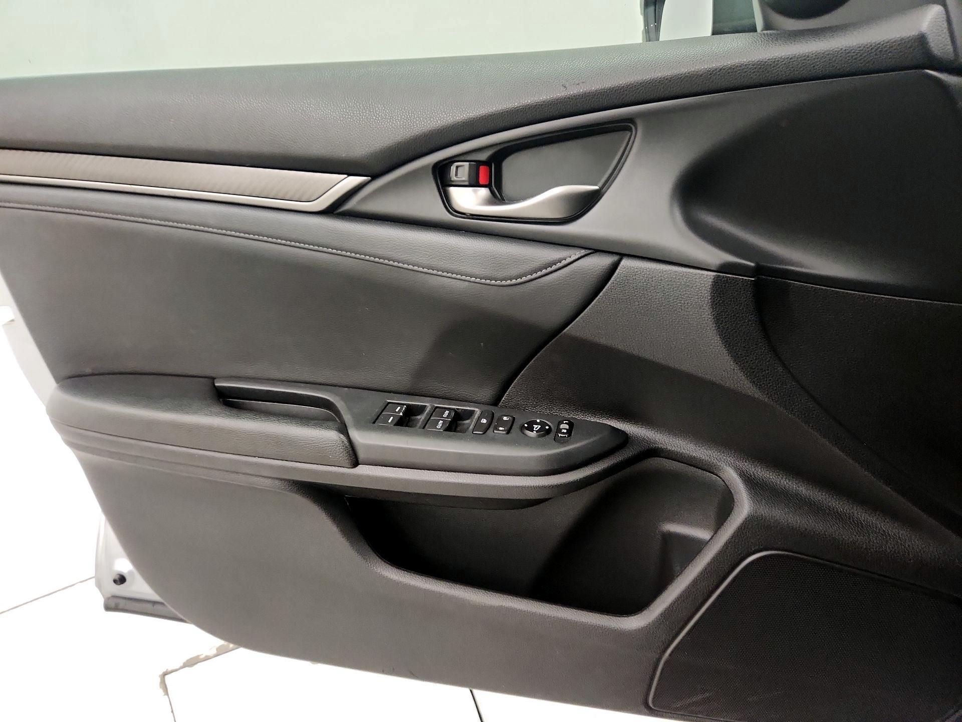 Thumbnail: 2018 Honda Civic - 12