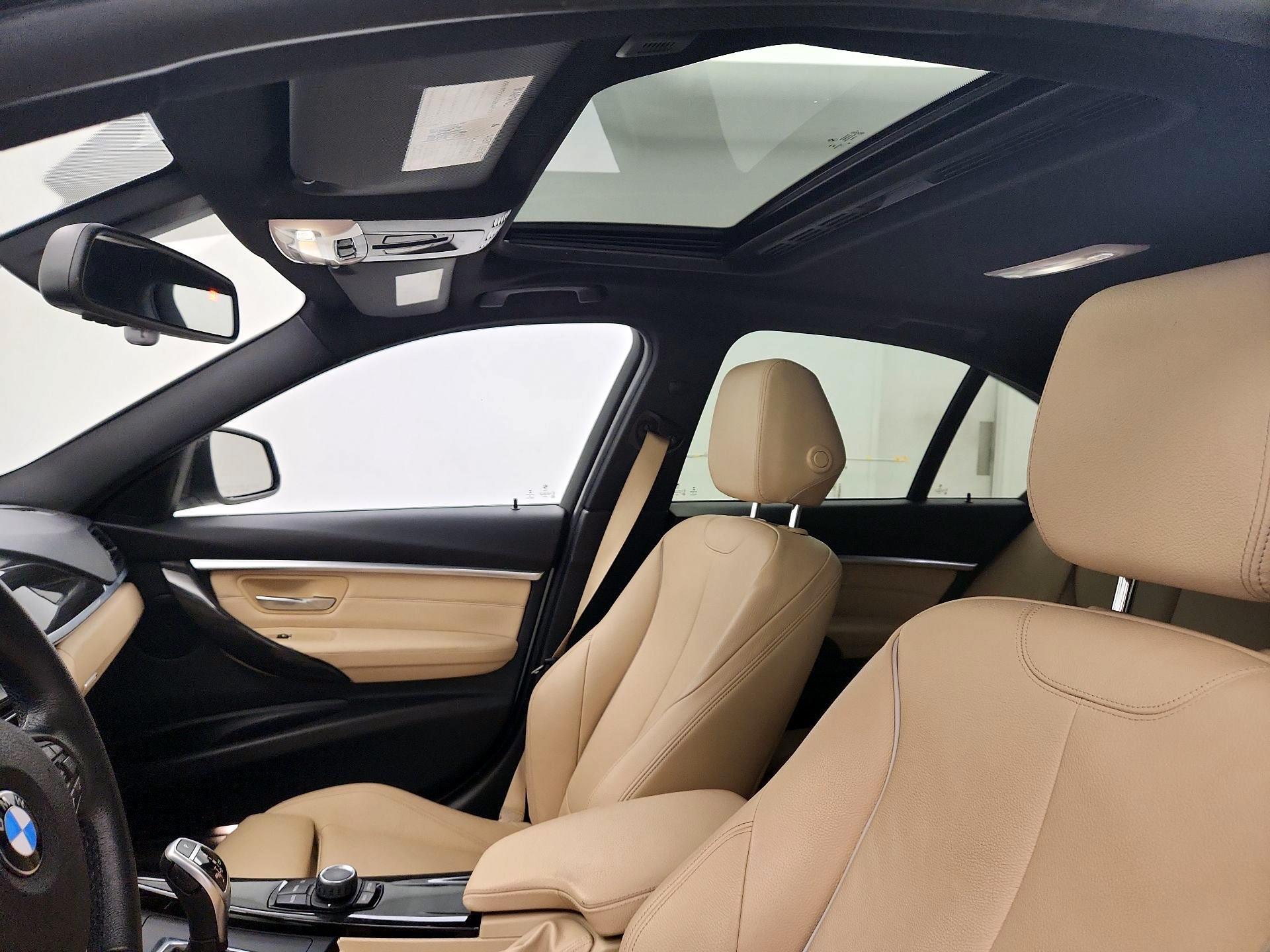Thumbnail: 2017 BMW 3 Series - 17