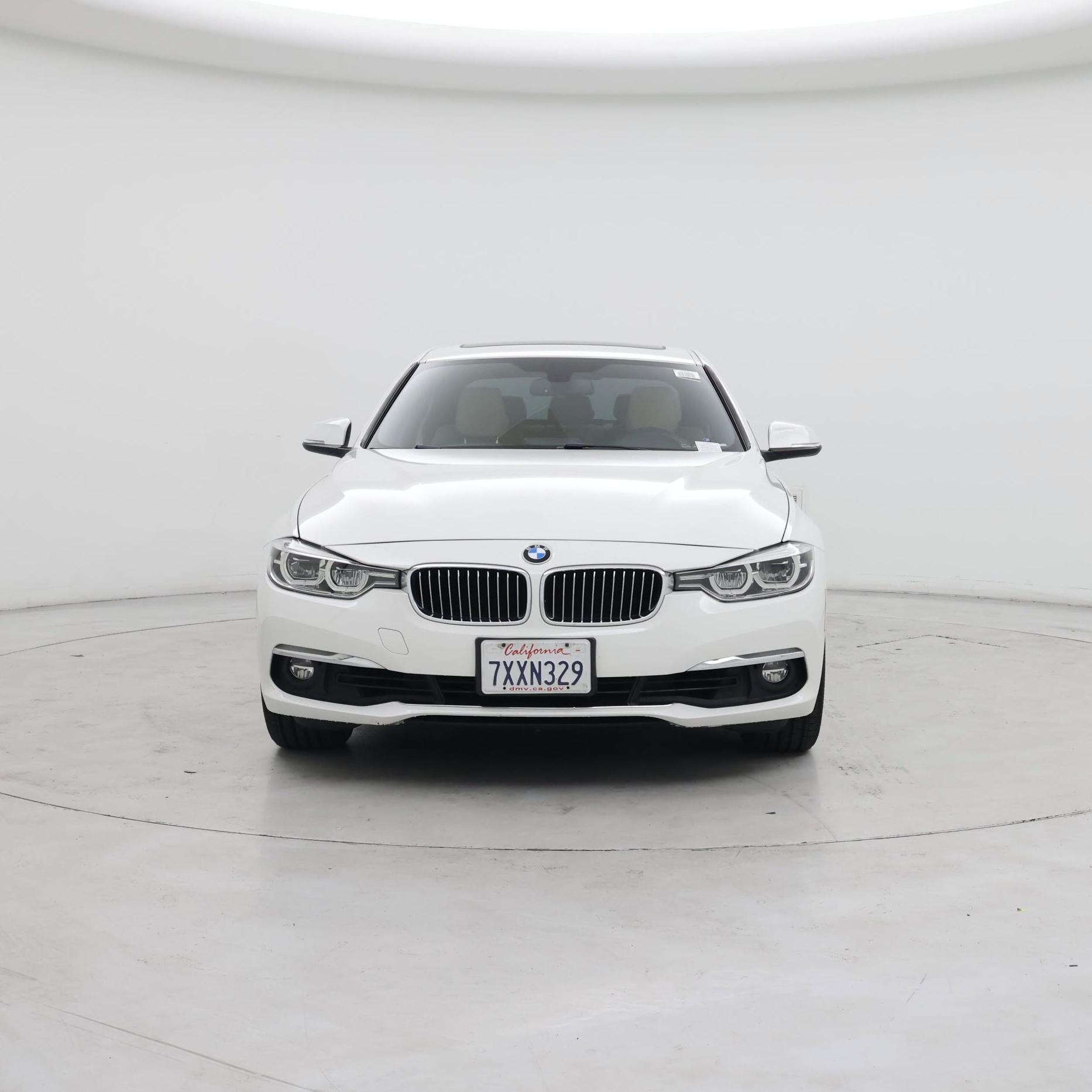 Thumbnail: 2017 BMW 3 Series - 5