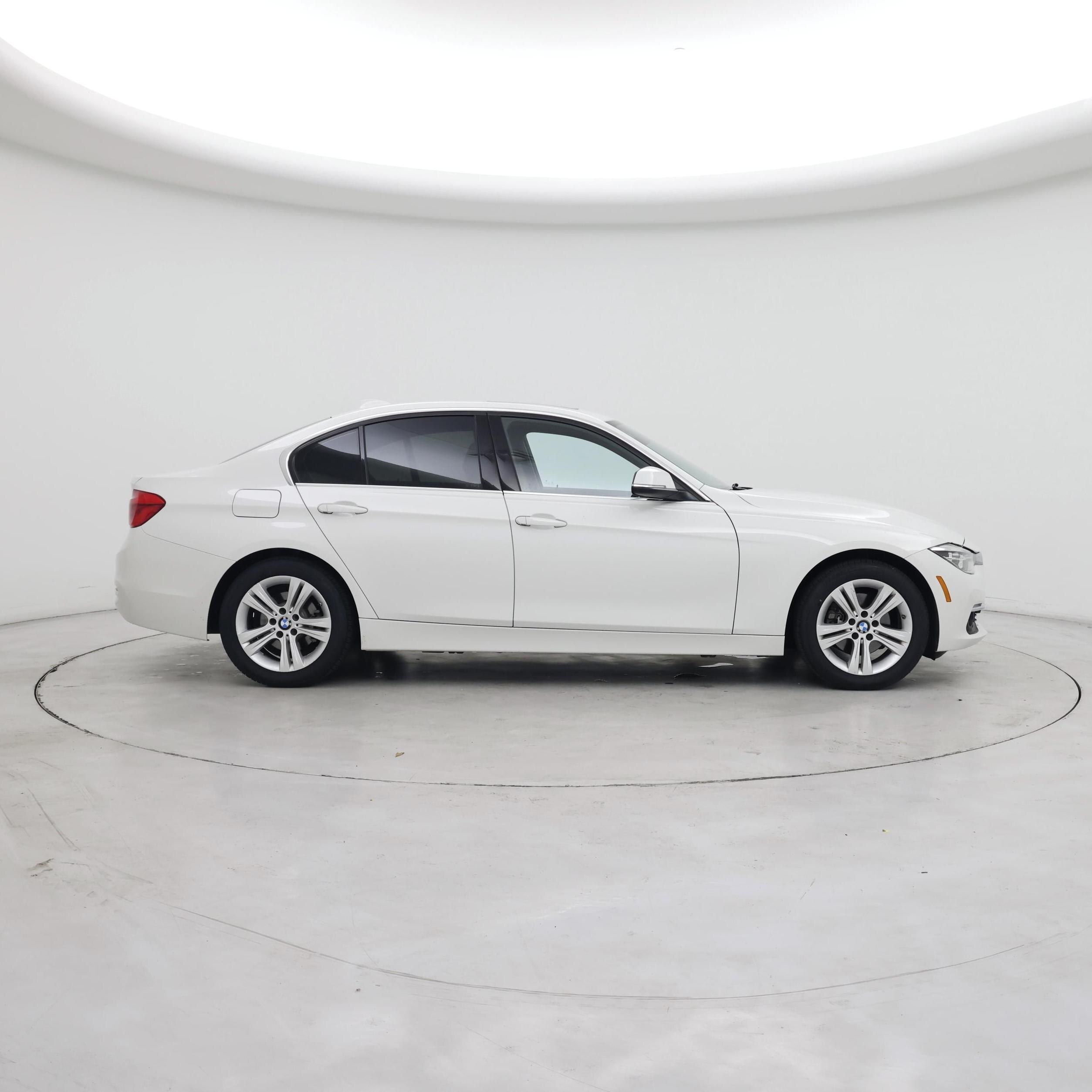 Thumbnail: 2017 BMW 3 Series - 7