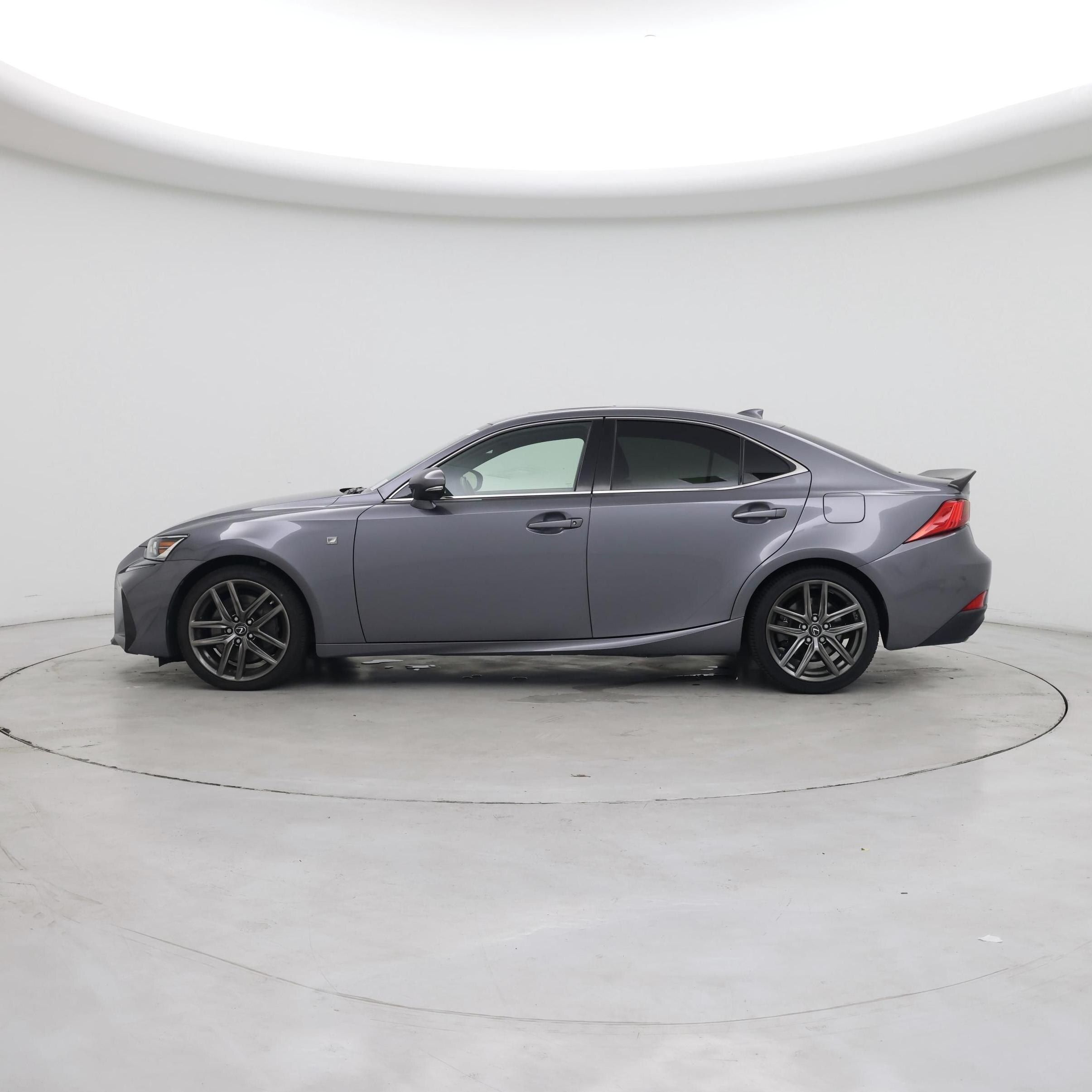 Thumbnail: 2017 Lexus IS - 3