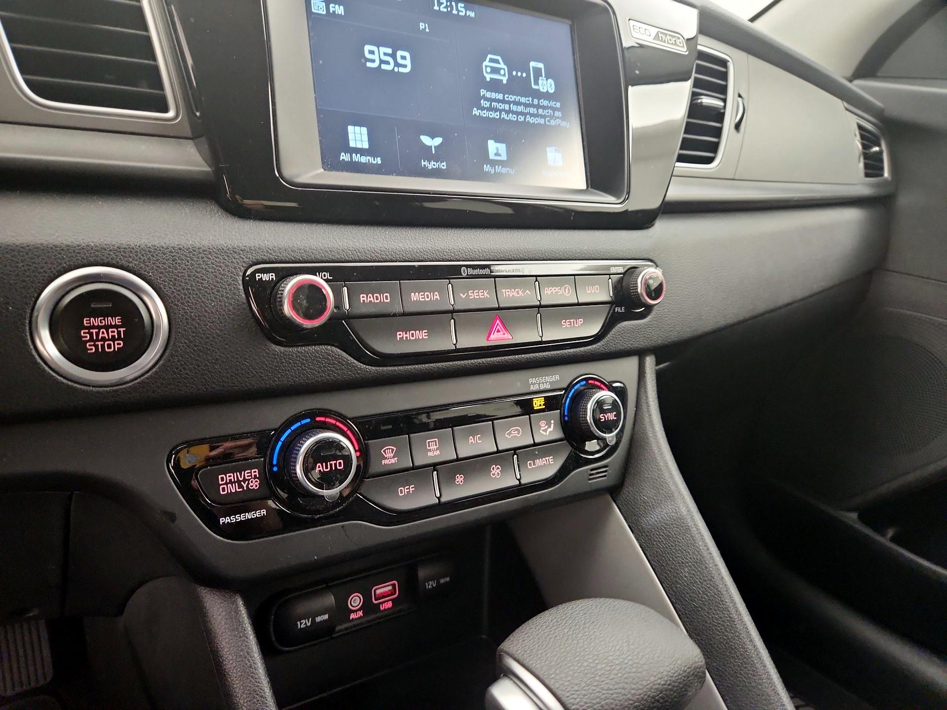 Thumbnail: 2019 Kia Niro - 16