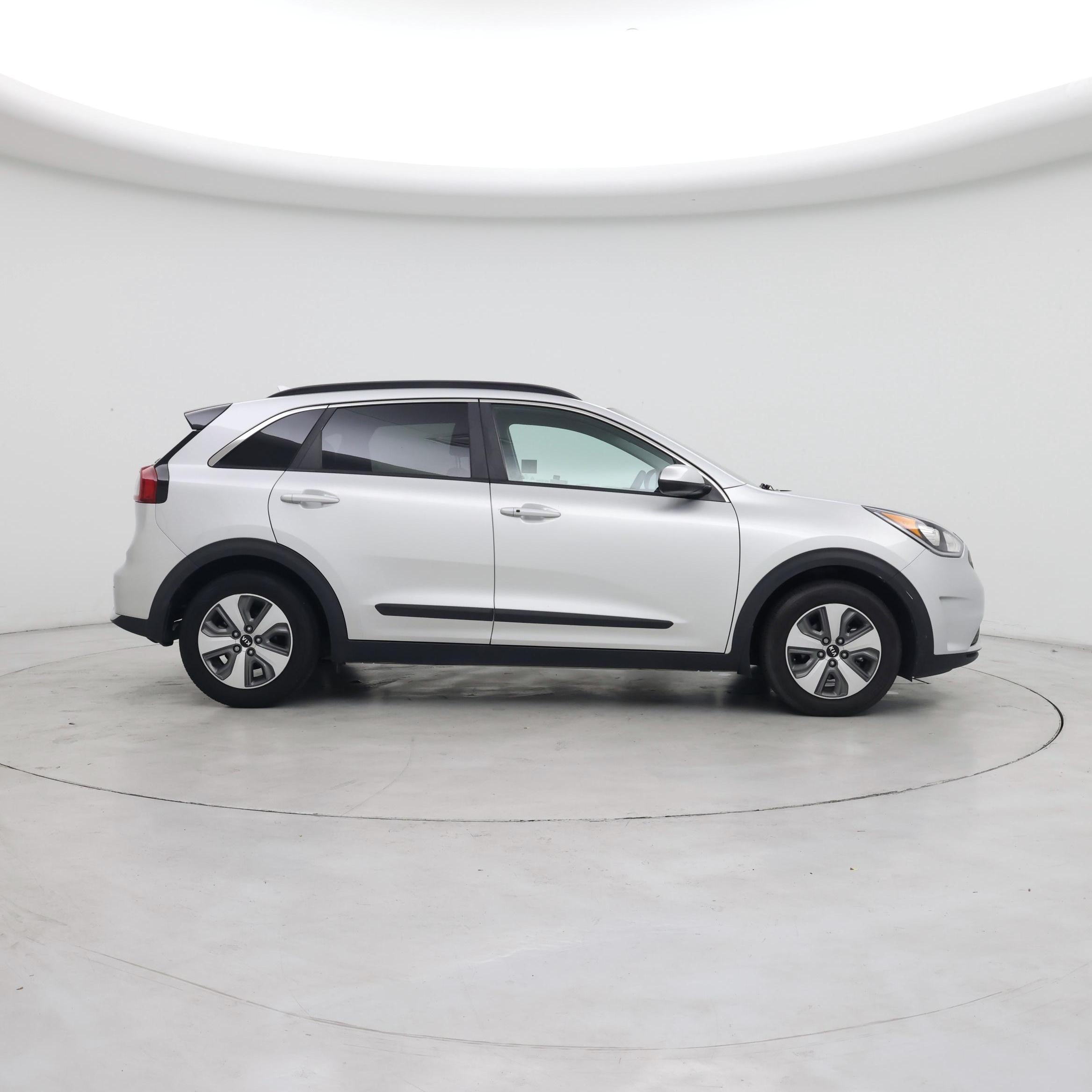 Thumbnail: 2019 Kia Niro - 7
