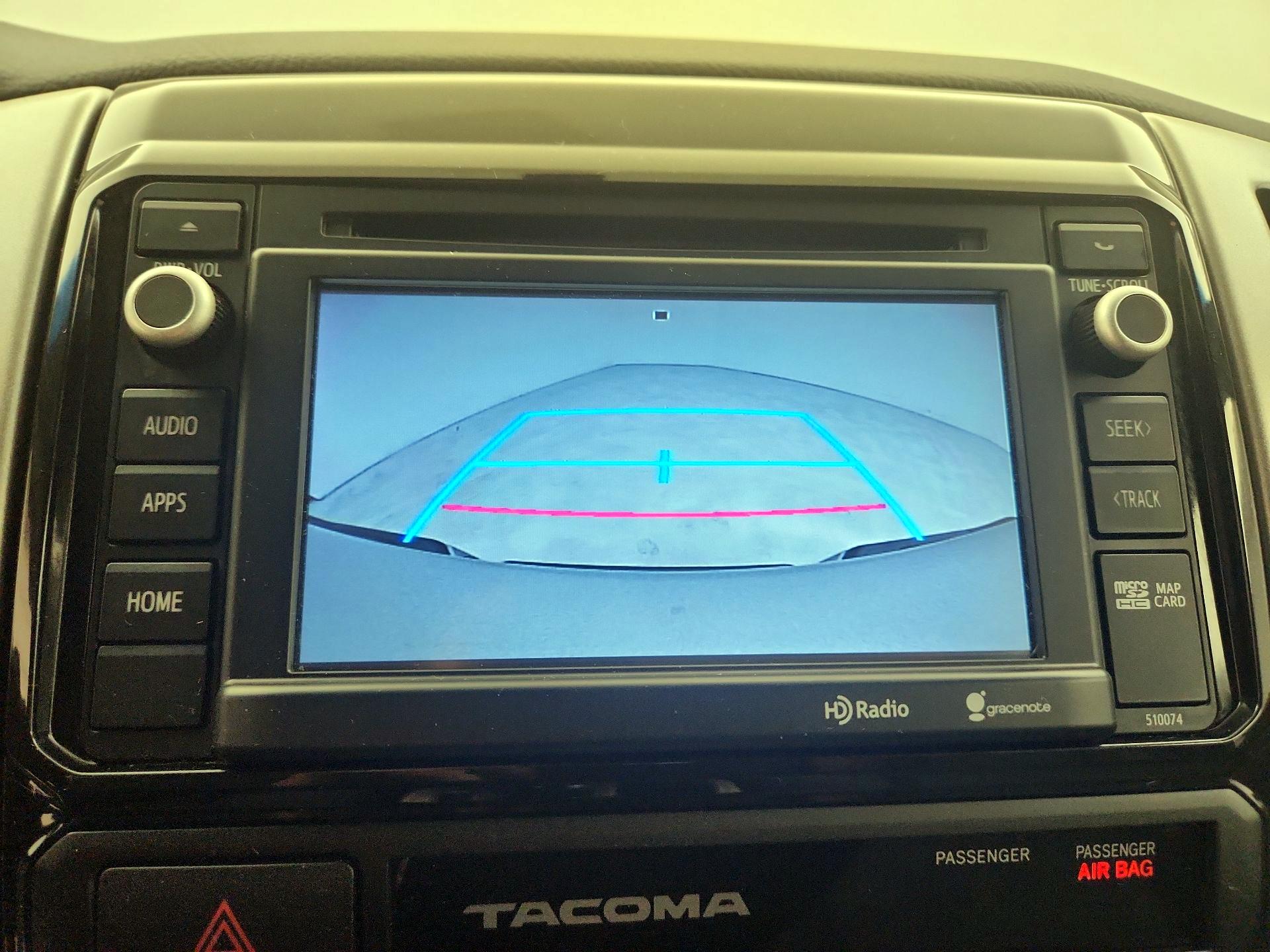 Thumbnail: 2015 Toyota Tacoma - 14