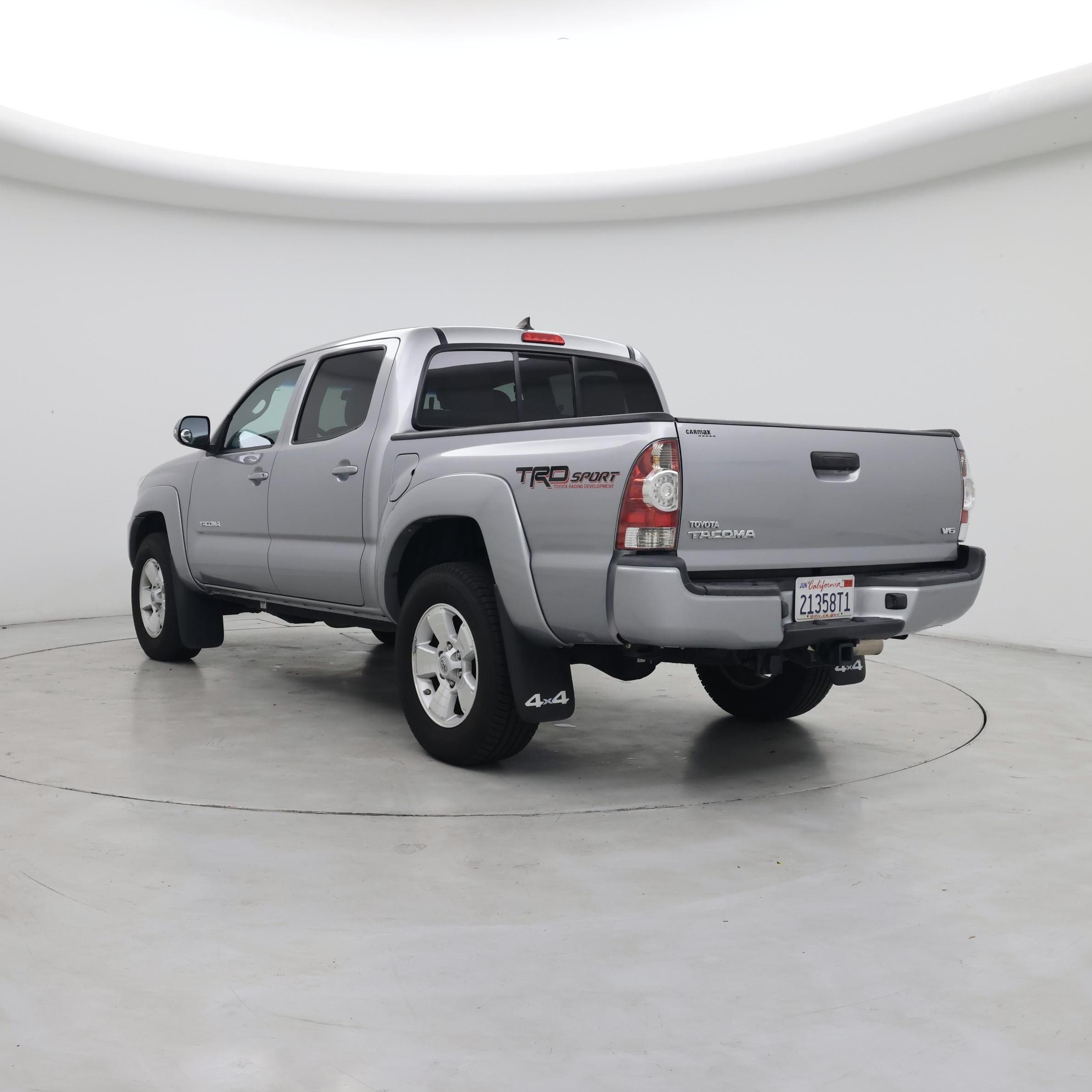 Thumbnail: 2015 Toyota Tacoma - 2
