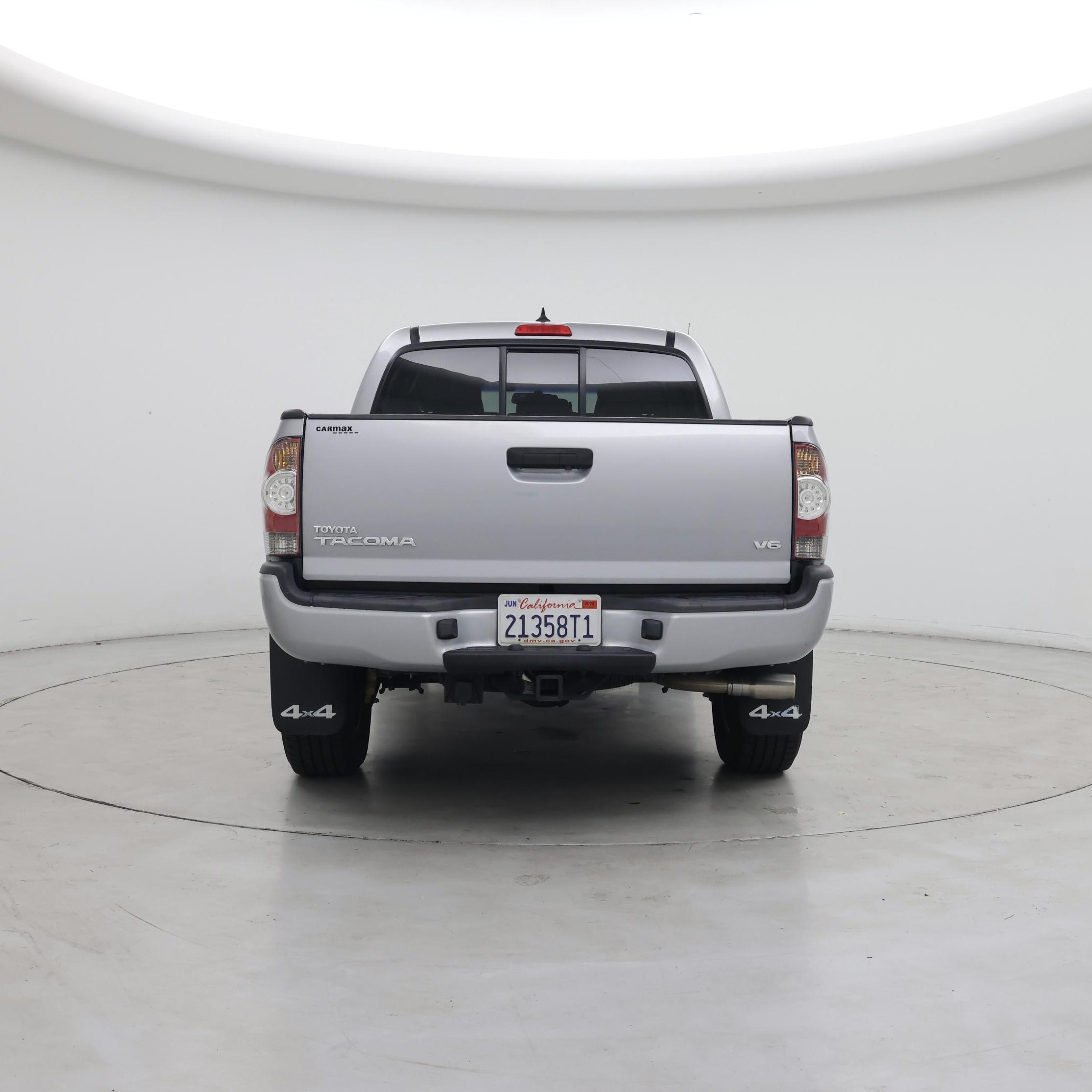 Thumbnail: 2015 Toyota Tacoma - 6