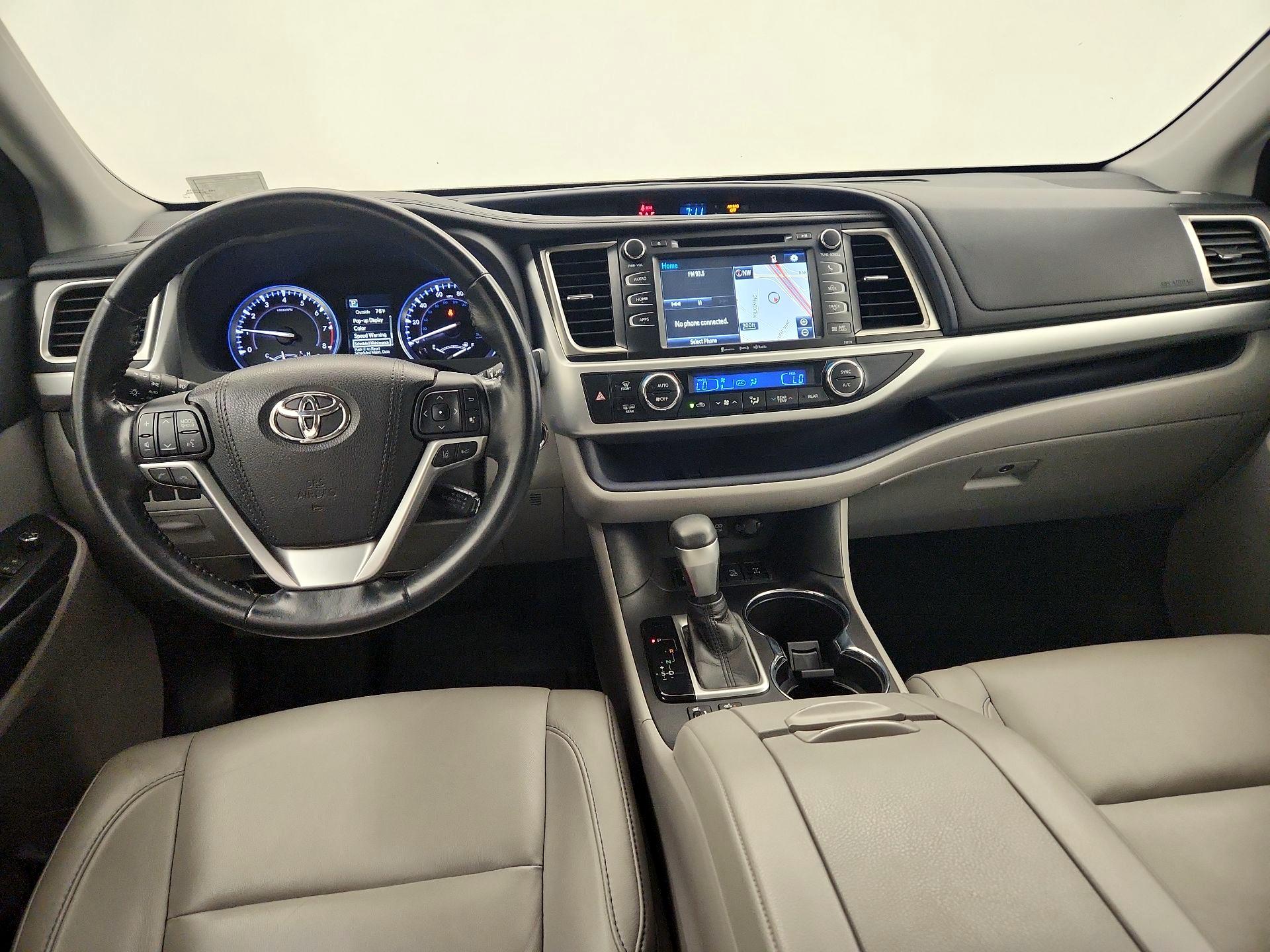 Thumbnail: 2018 Toyota Highlander - 9