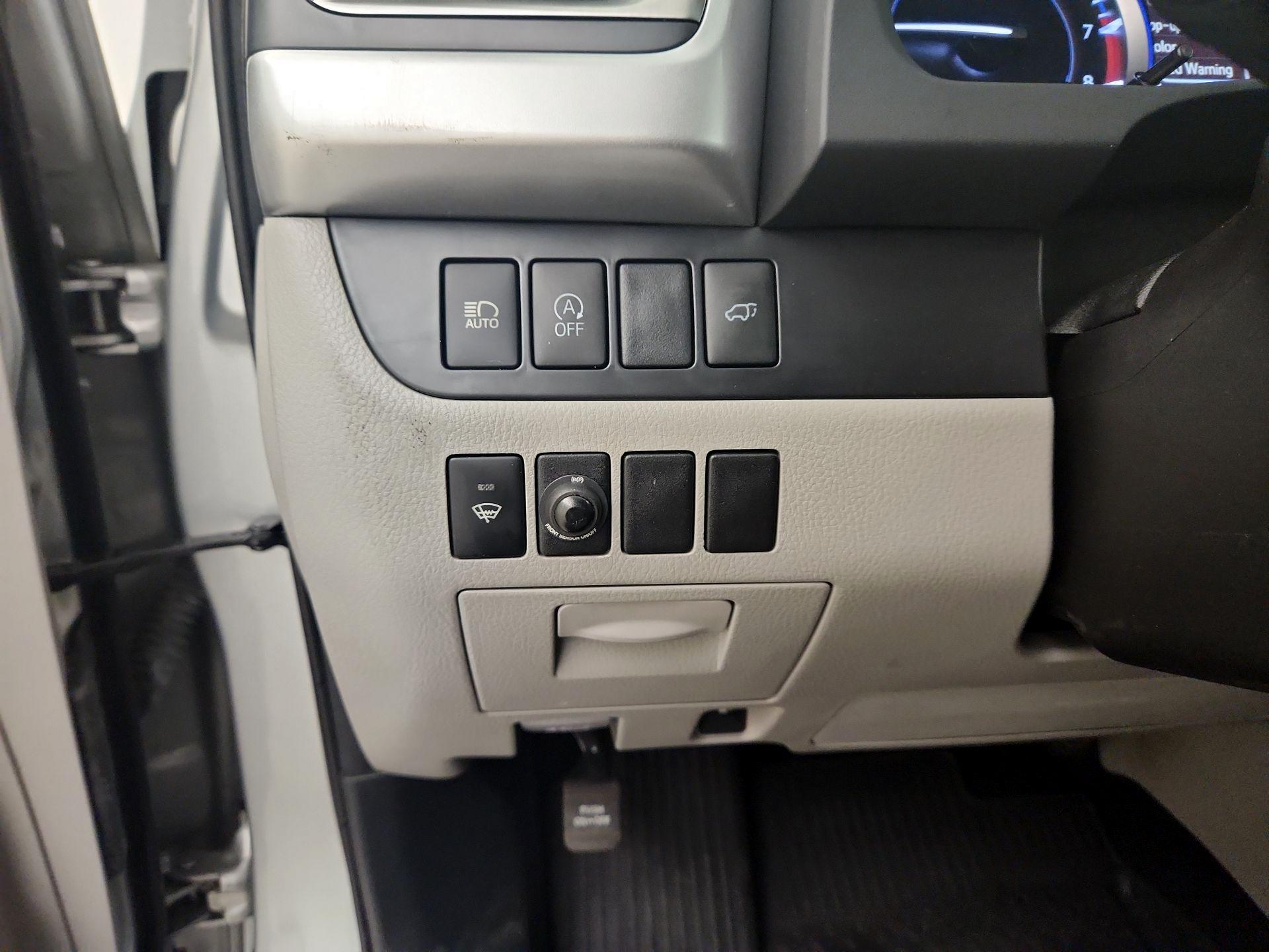 Thumbnail: 2018 Toyota Highlander - 13