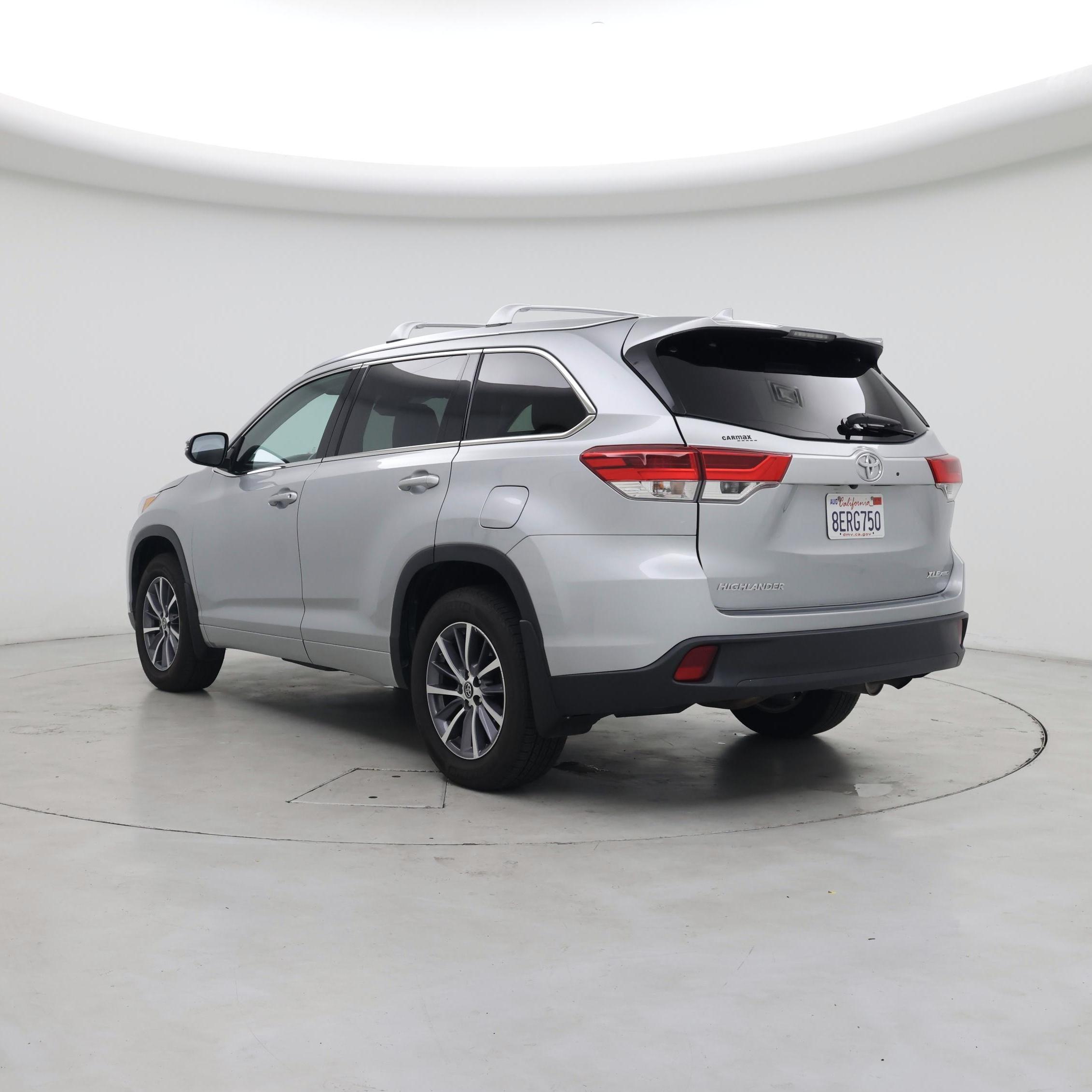 Thumbnail: 2018 Toyota Highlander - 2
