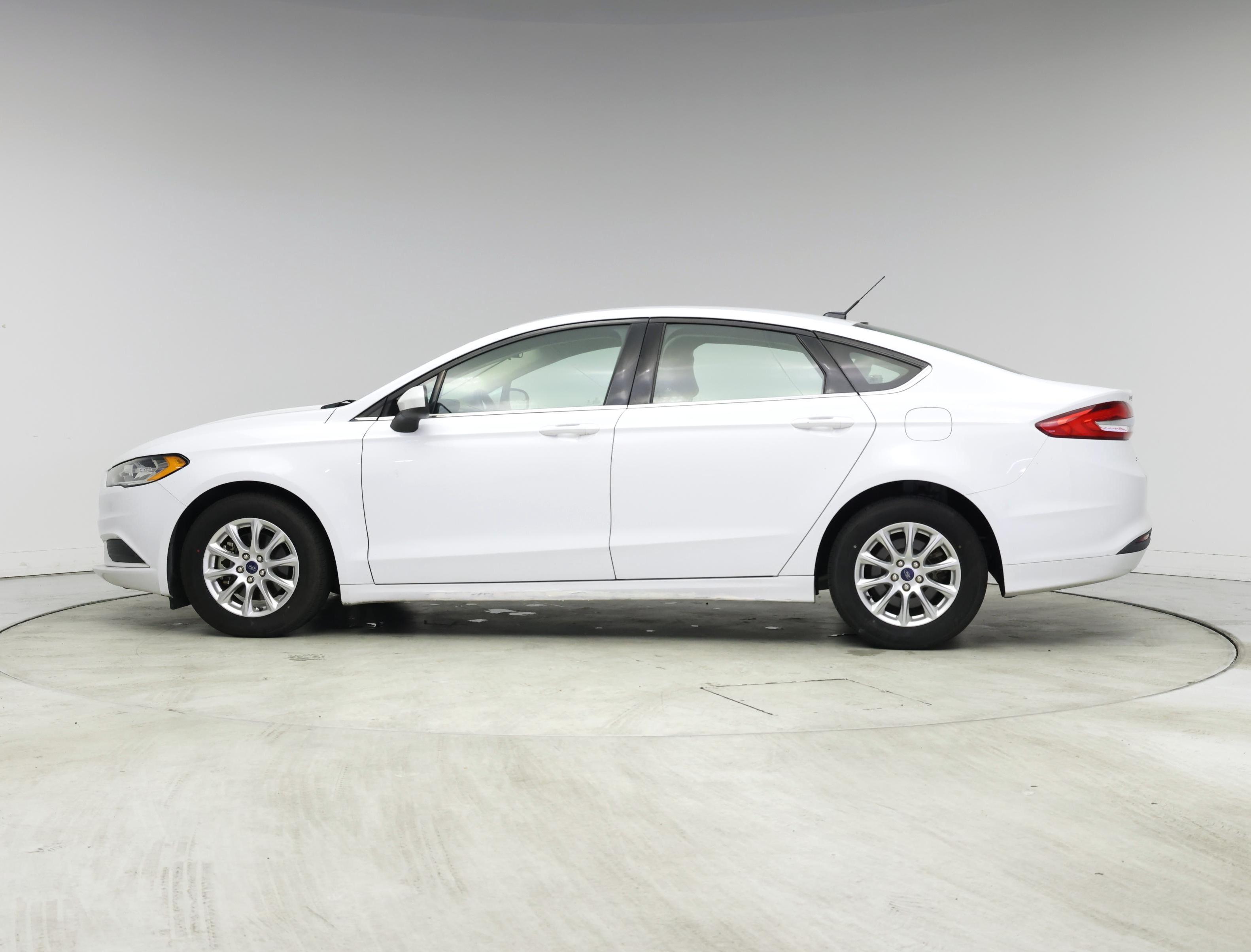 Thumbnail: 2018 Ford Fusion - 3